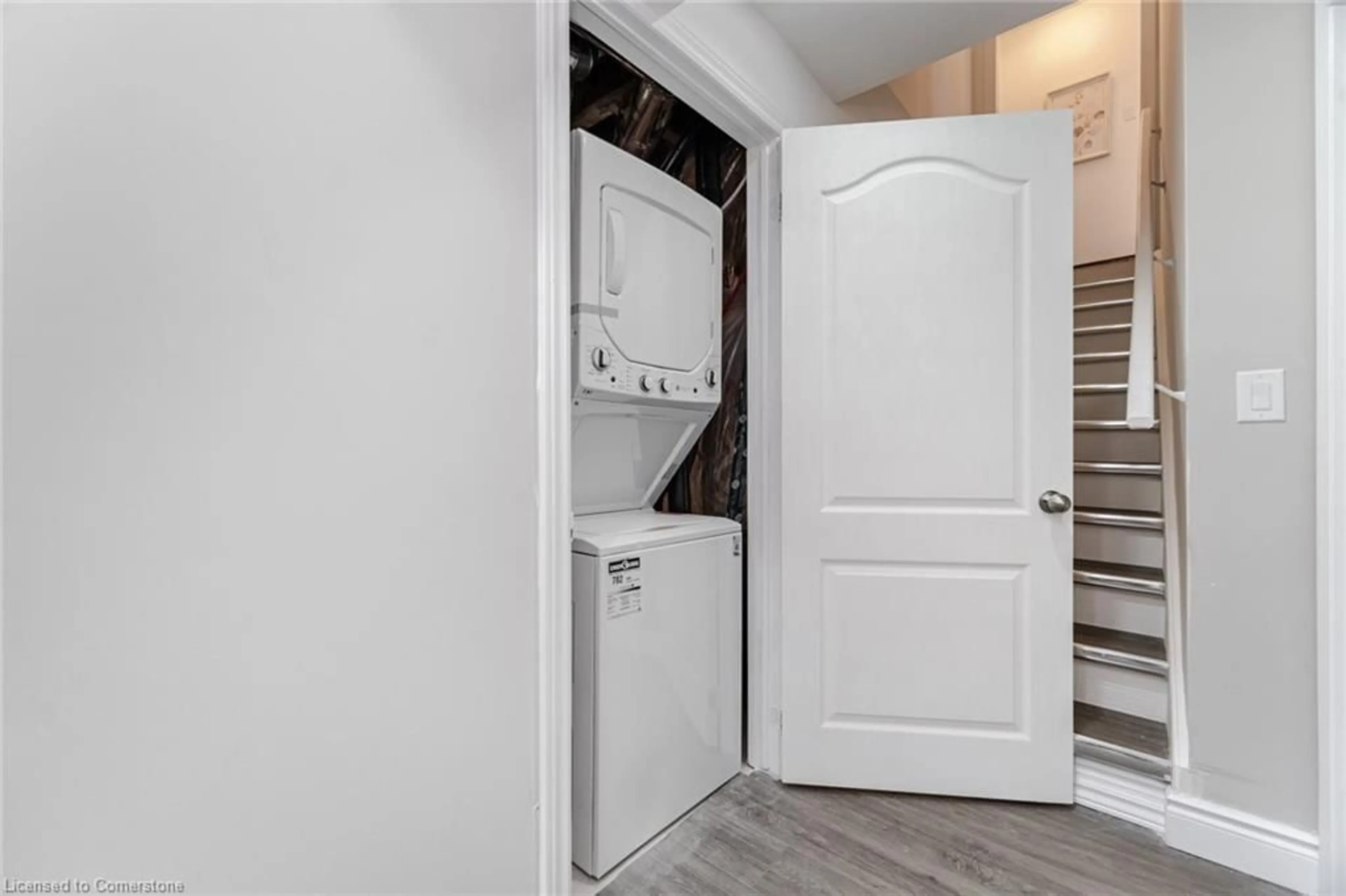 Laundry room for 15 William Nador St, Kitchener Ontario N2R 0S3