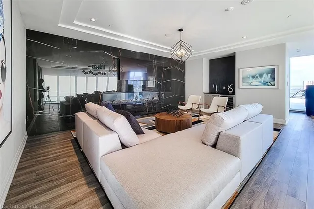 Additional property image - 212 King William St Unit 1119