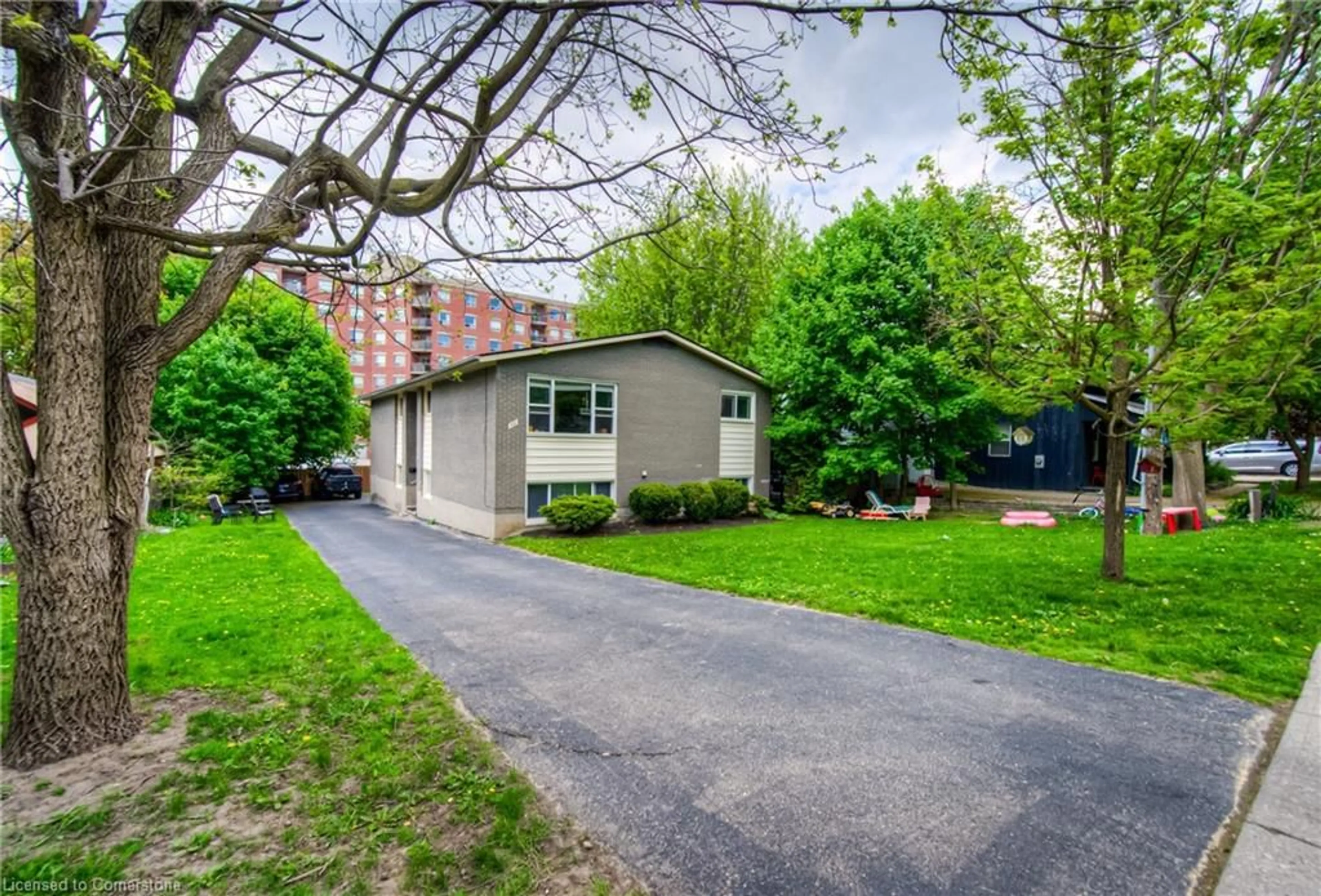 Unknown for 56 George St, Waterloo Ontario N2J 1K7