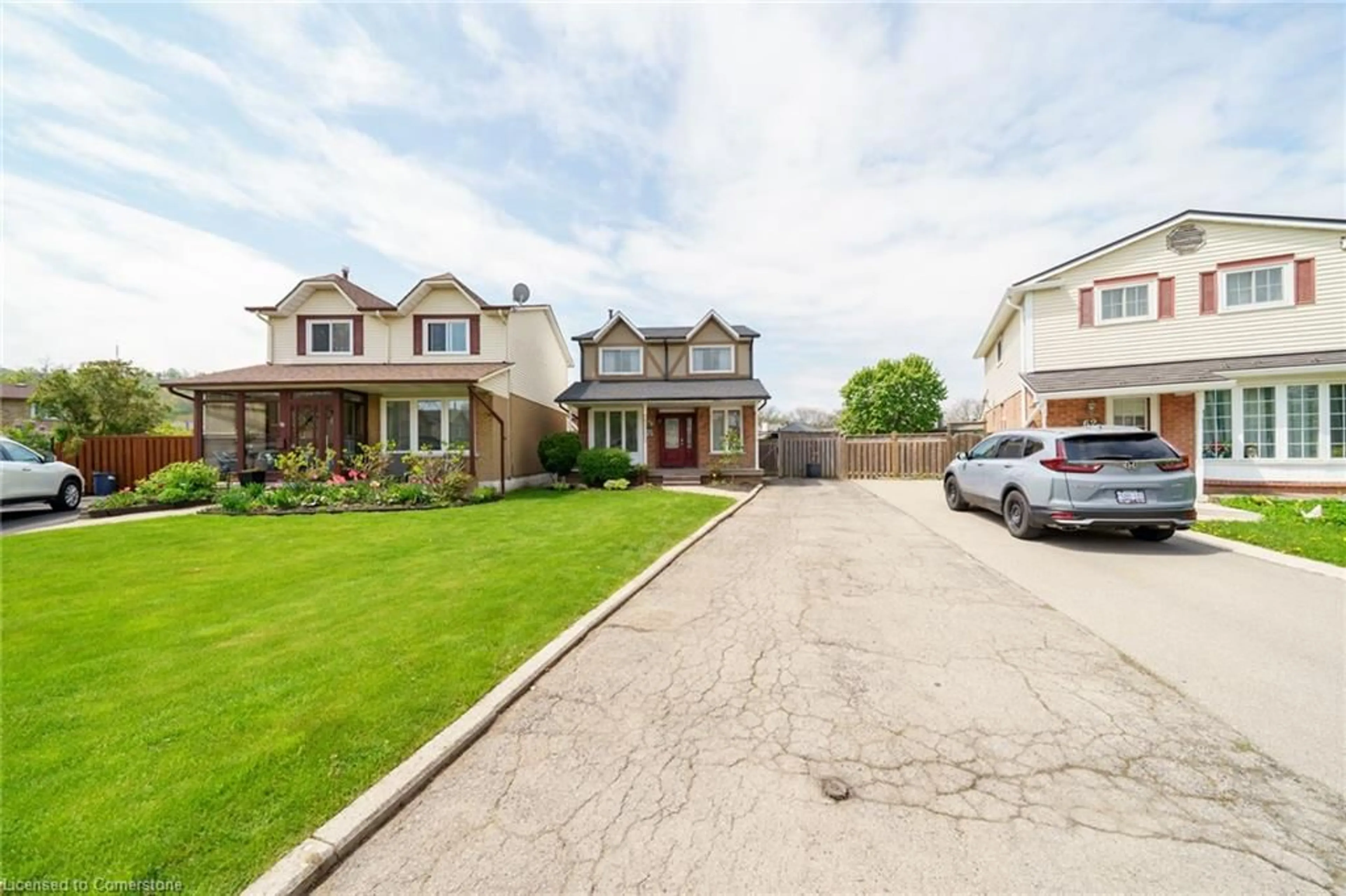 A pic from outside/outdoor area/front of a property/back of a property/a pic from drone, street for 64 Birchlawn Crt, Stoney Creek Ontario L8G 4B3
