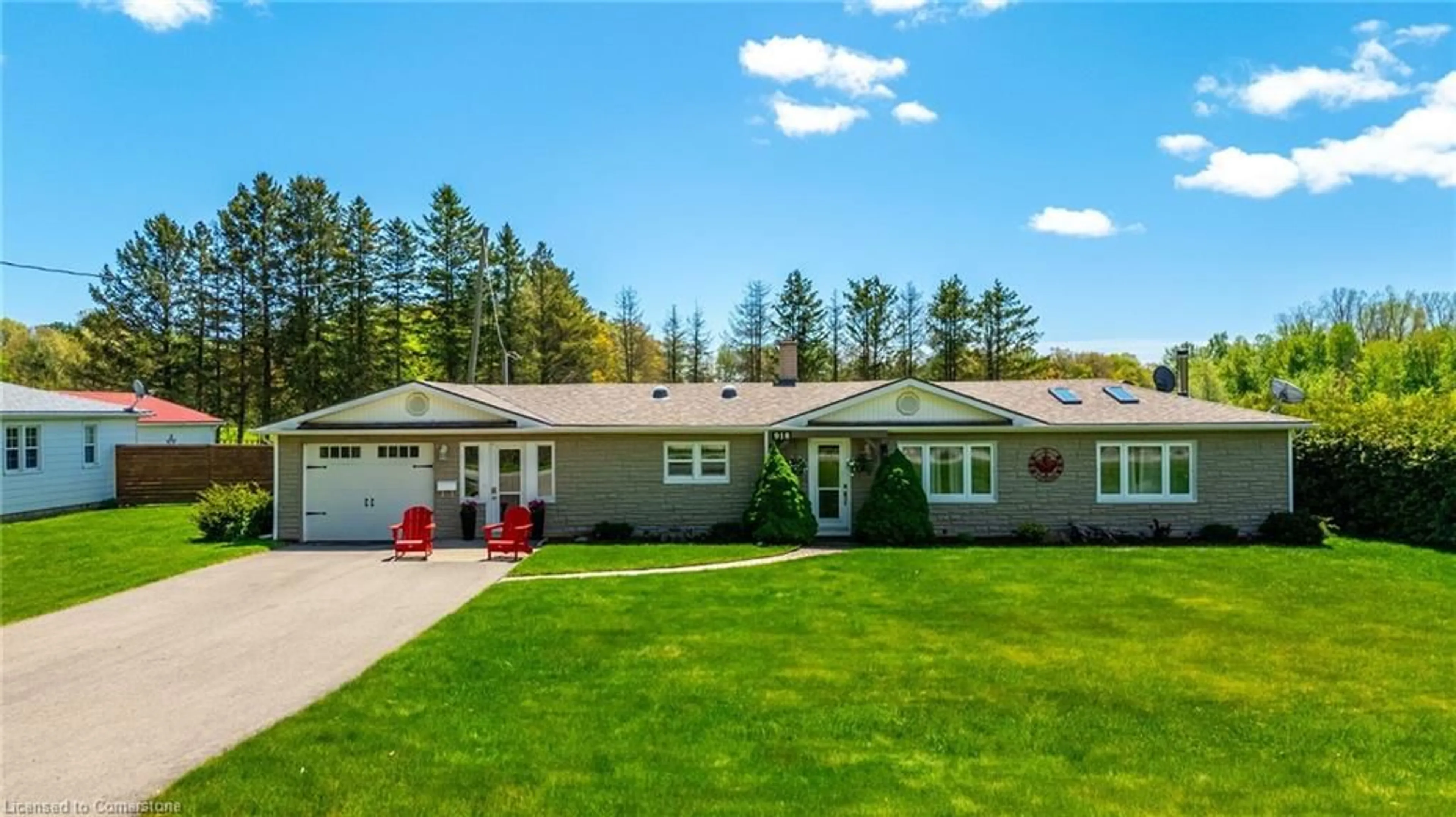 A pic from outside/outdoor area/front of a property/back of a property/a pic from drone, unknown for 918 Charlotteville Road 8, Simcoe Ontario N3Y 4K5