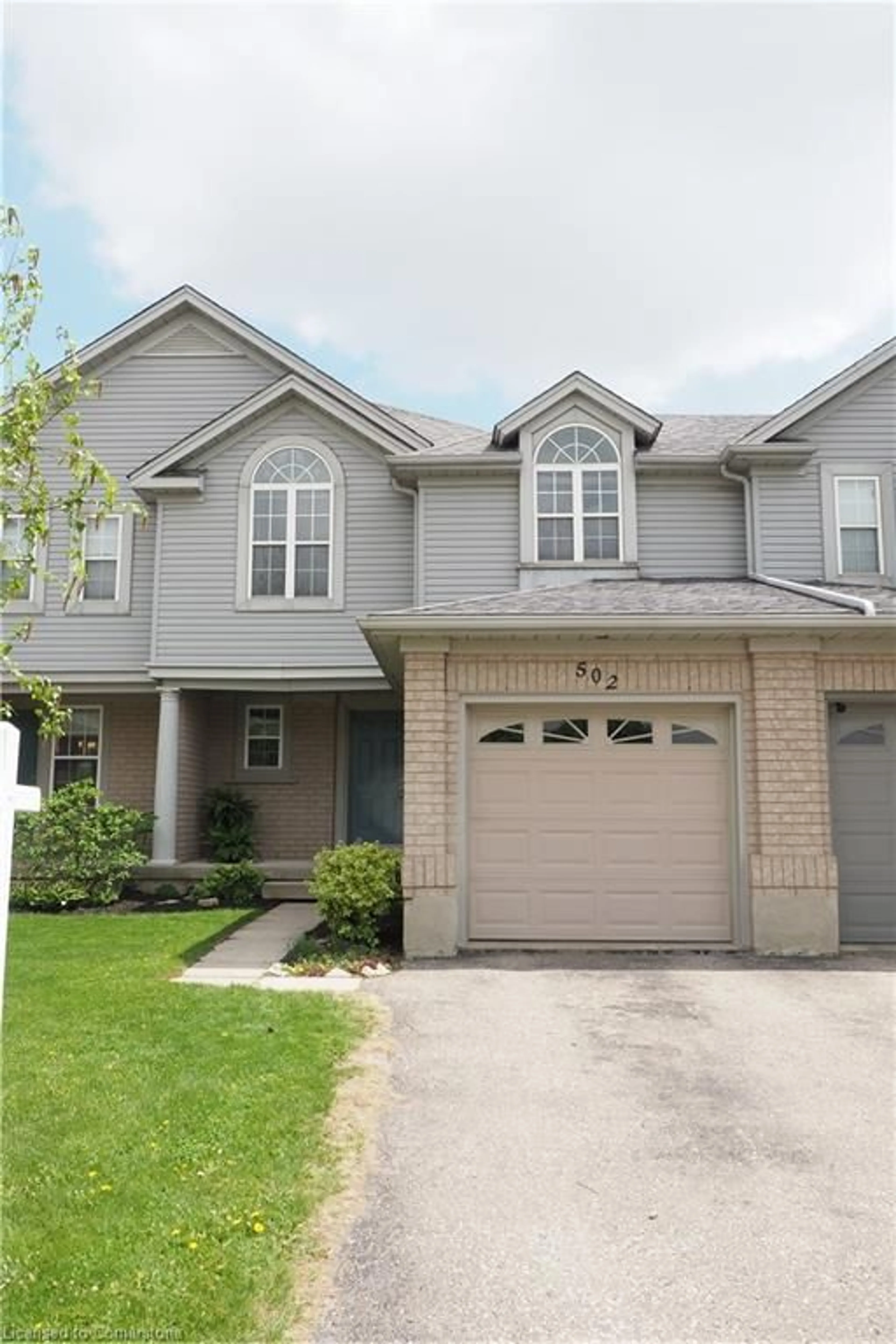Home with vinyl exterior material, street for 502 Mayflower St, Waterloo Ontario N2K 3Y7