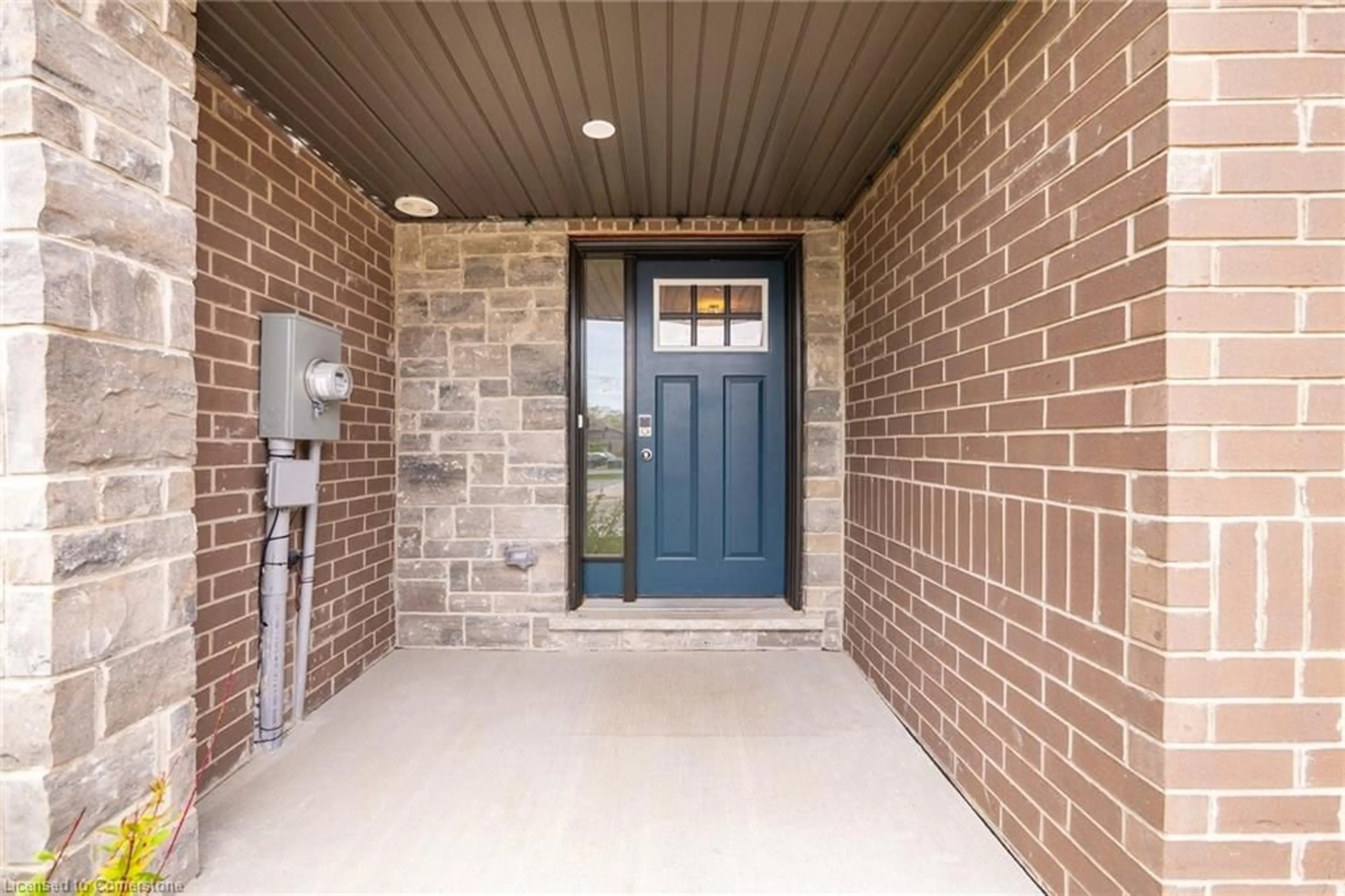 Indoor entryway for 135 Hardcastle Dr #20, Cambridge Ontario N1S 0B6