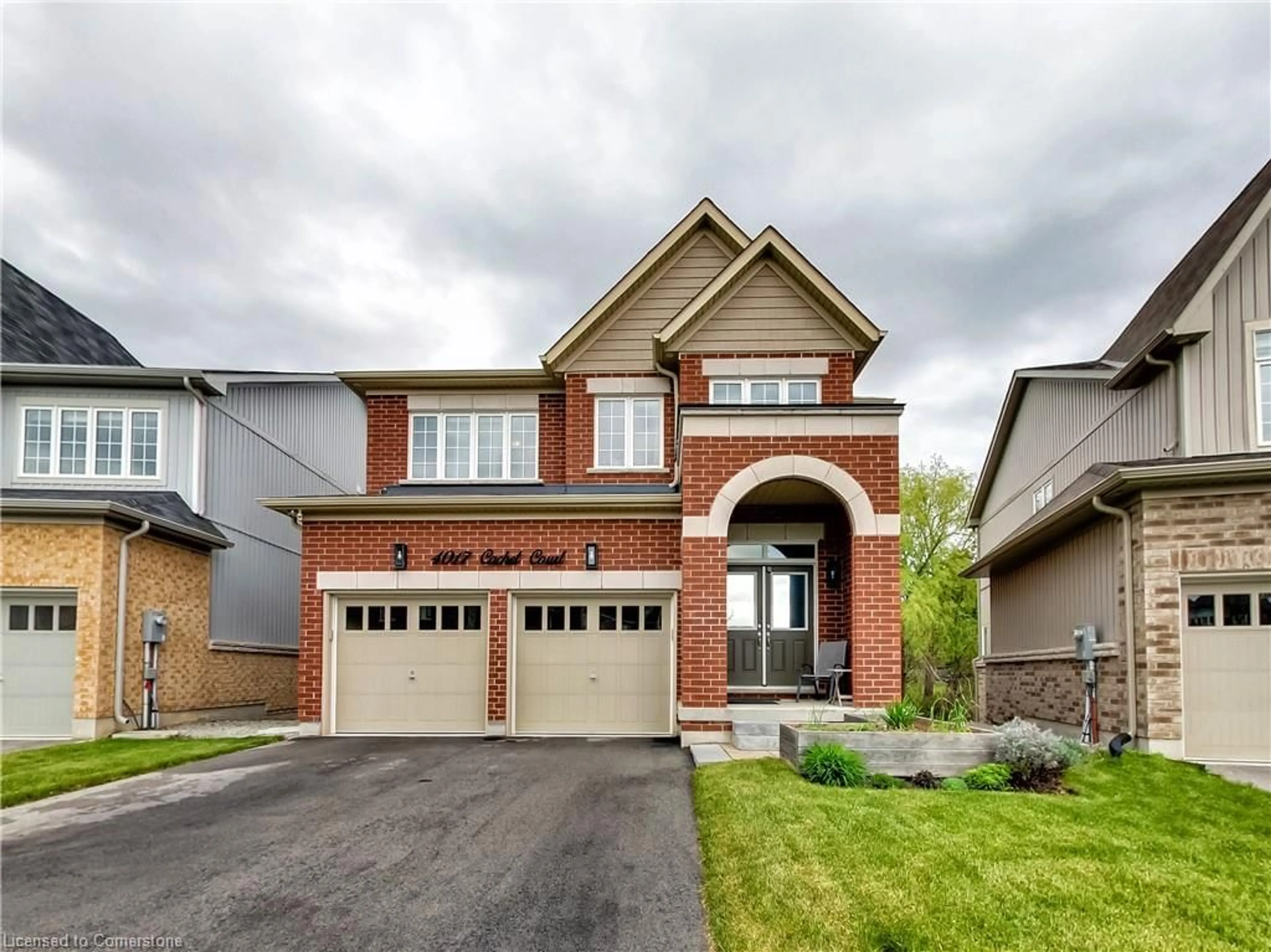 Home with brick exterior material, street for 4017 Cachet Crt, Beamsville Ontario L3J 0R8