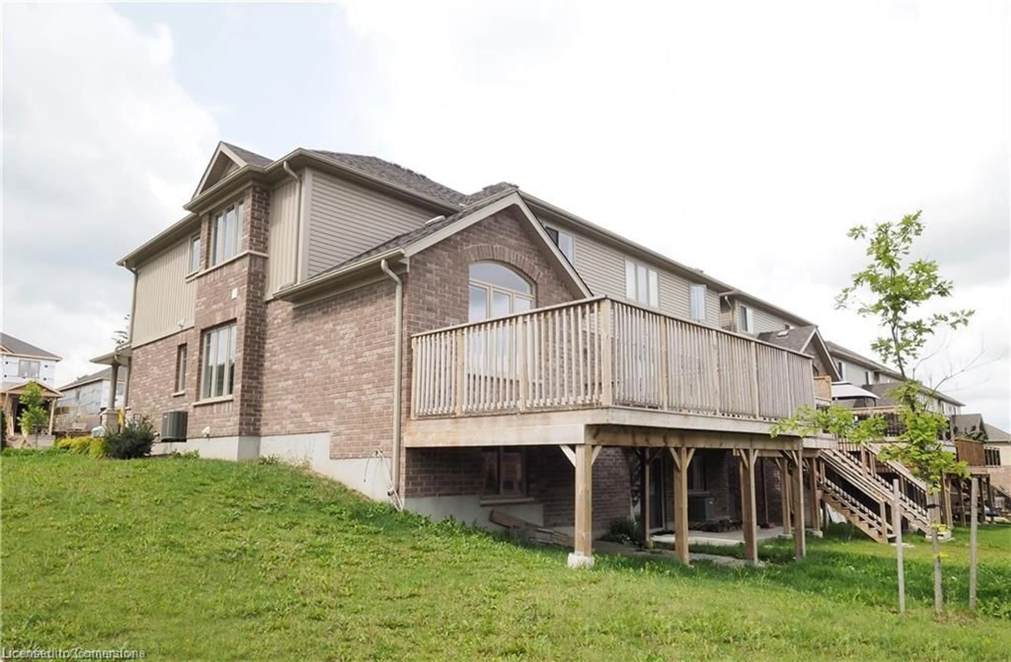 Patio, unknown for 420 Avens St, Waterloo Ontario N2V 0B5