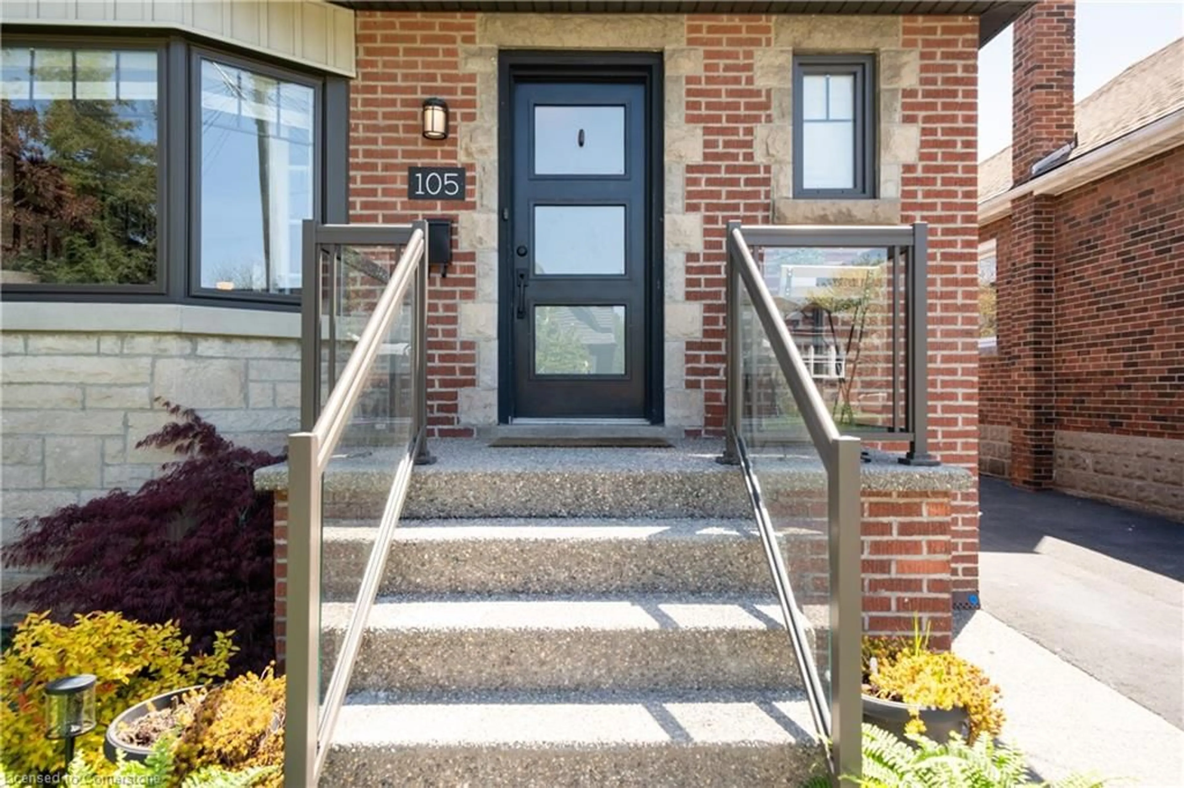 Unknown for 105 Tragina Ave, Hamilton Ontario L8K 2Z7
