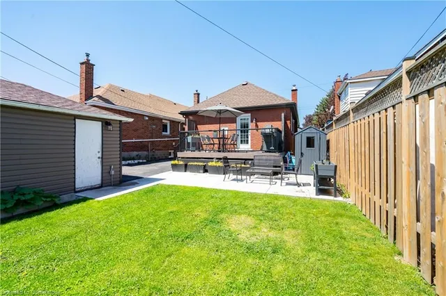 Additional property image - 105 Tragina Ave