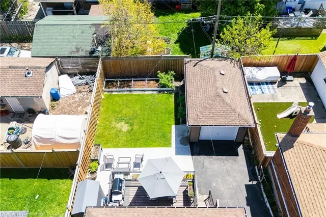 Additional property image - 105 Tragina Ave