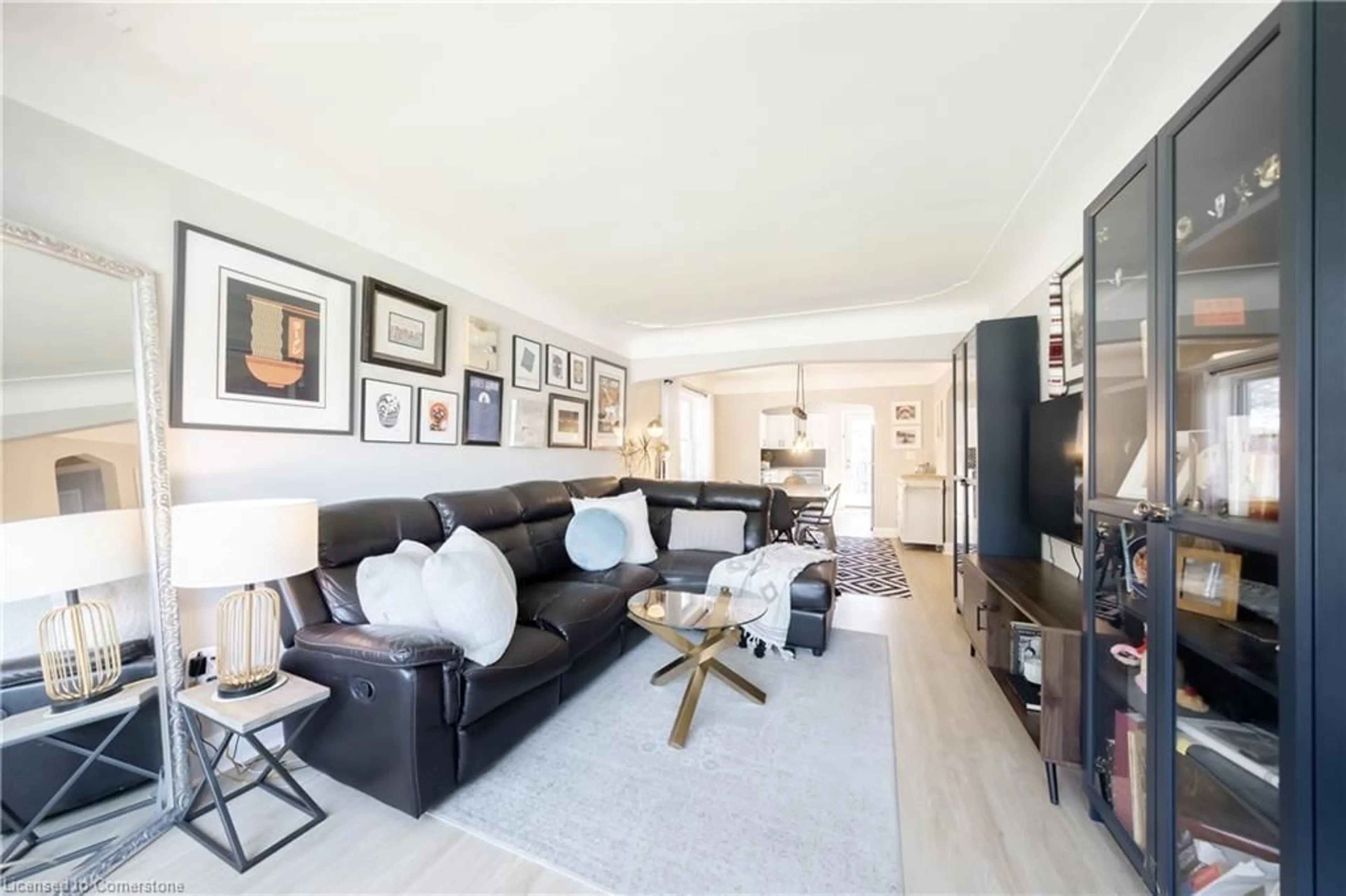 Living room with furniture, unknown for 105 Tragina Ave, Hamilton Ontario L8K 2Z7