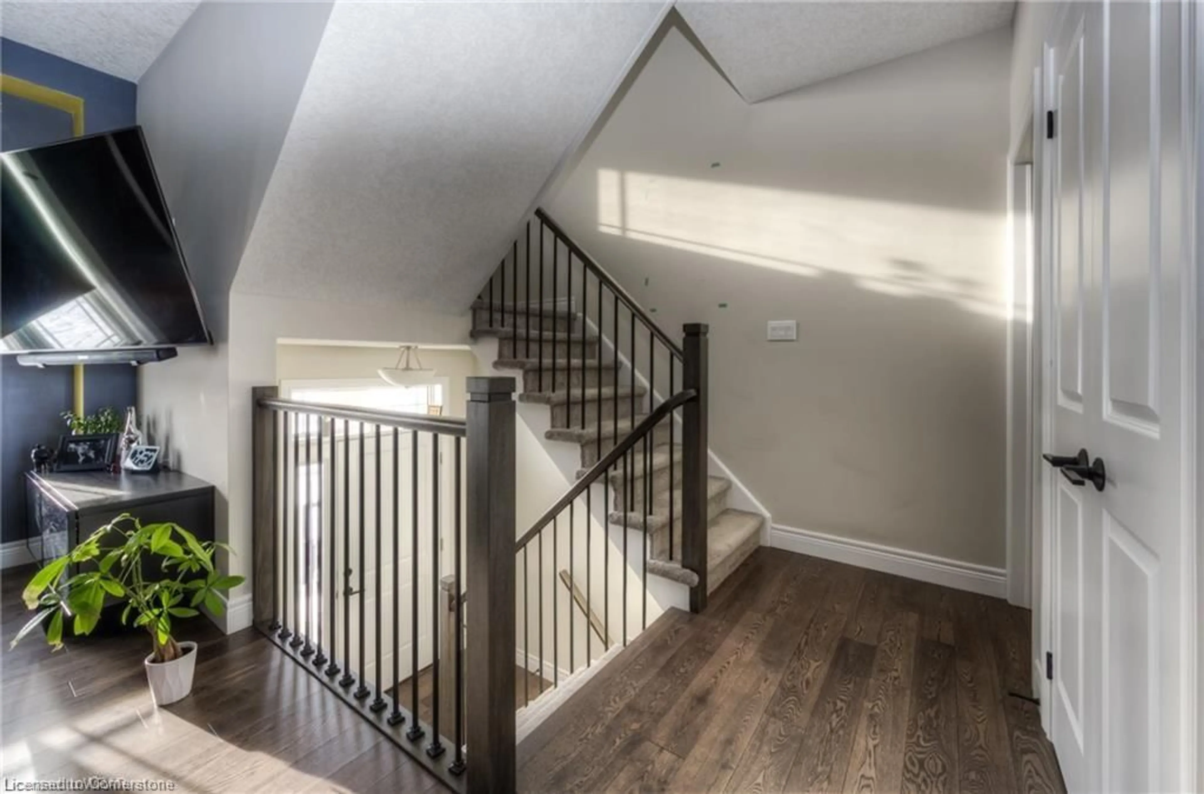 Stairs for 110 Loxleigh Lane, Breslau Ontario N0B 1M0