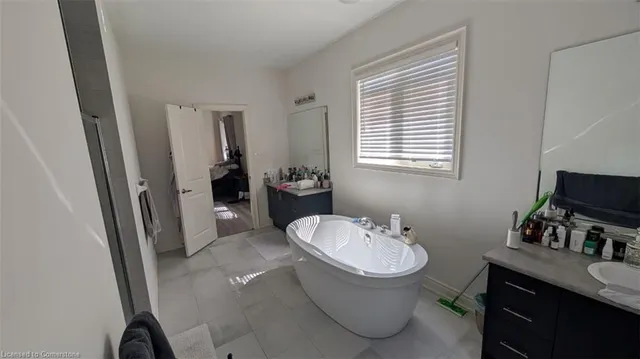 Additional property image - 20 Zimmerman Gdns