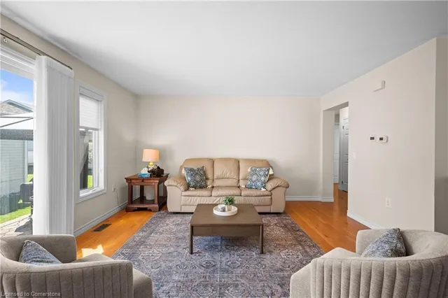 Additional property image - 193 Glenariff Dr
