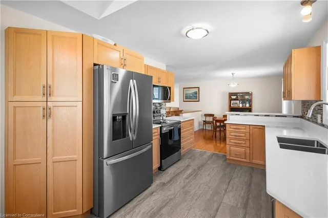 Additional property image - 193 Glenariff Dr