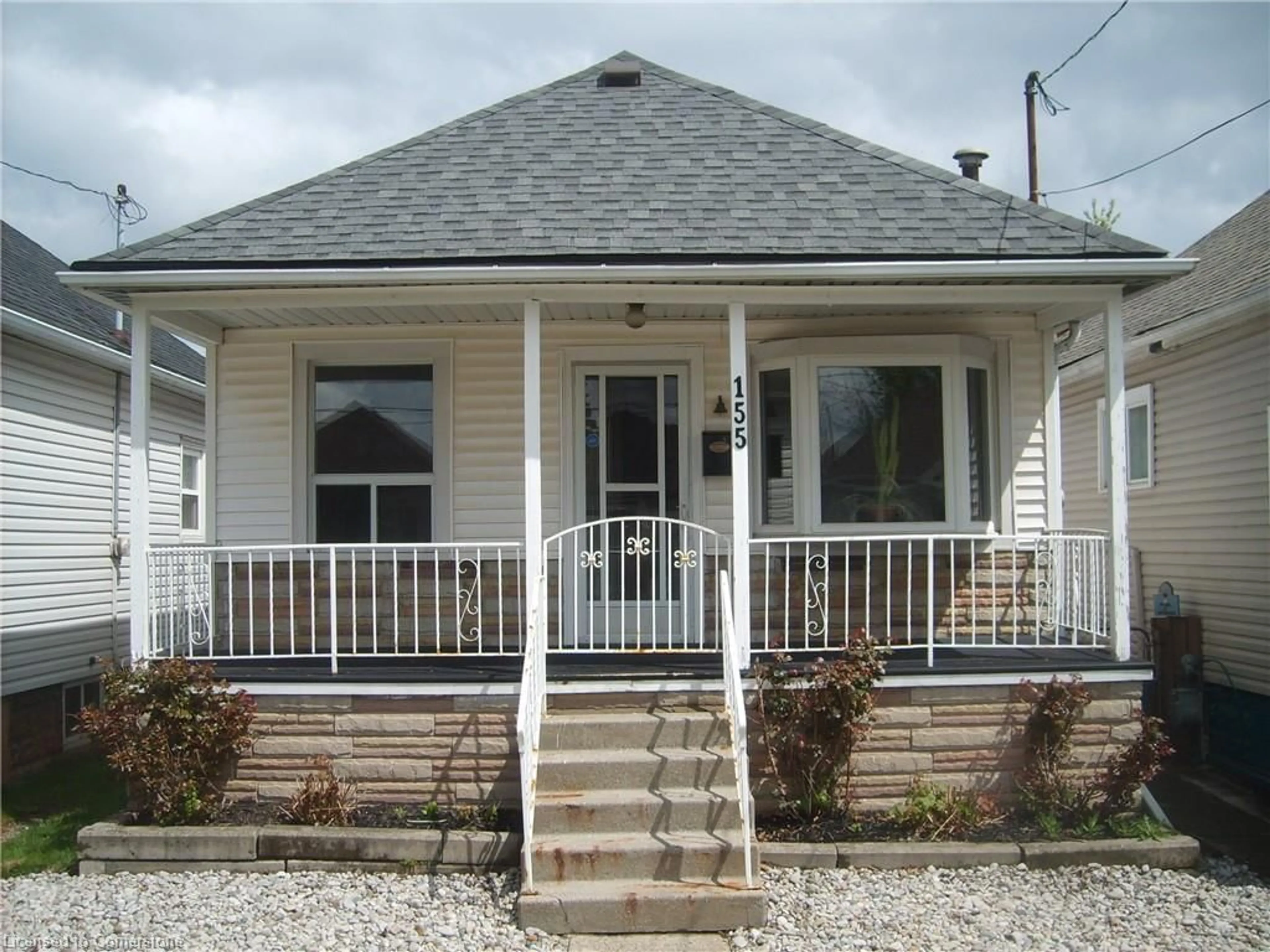 Home with vinyl exterior material, street for 155 Hope Ave, Hamilton Ontario L8H 2E7