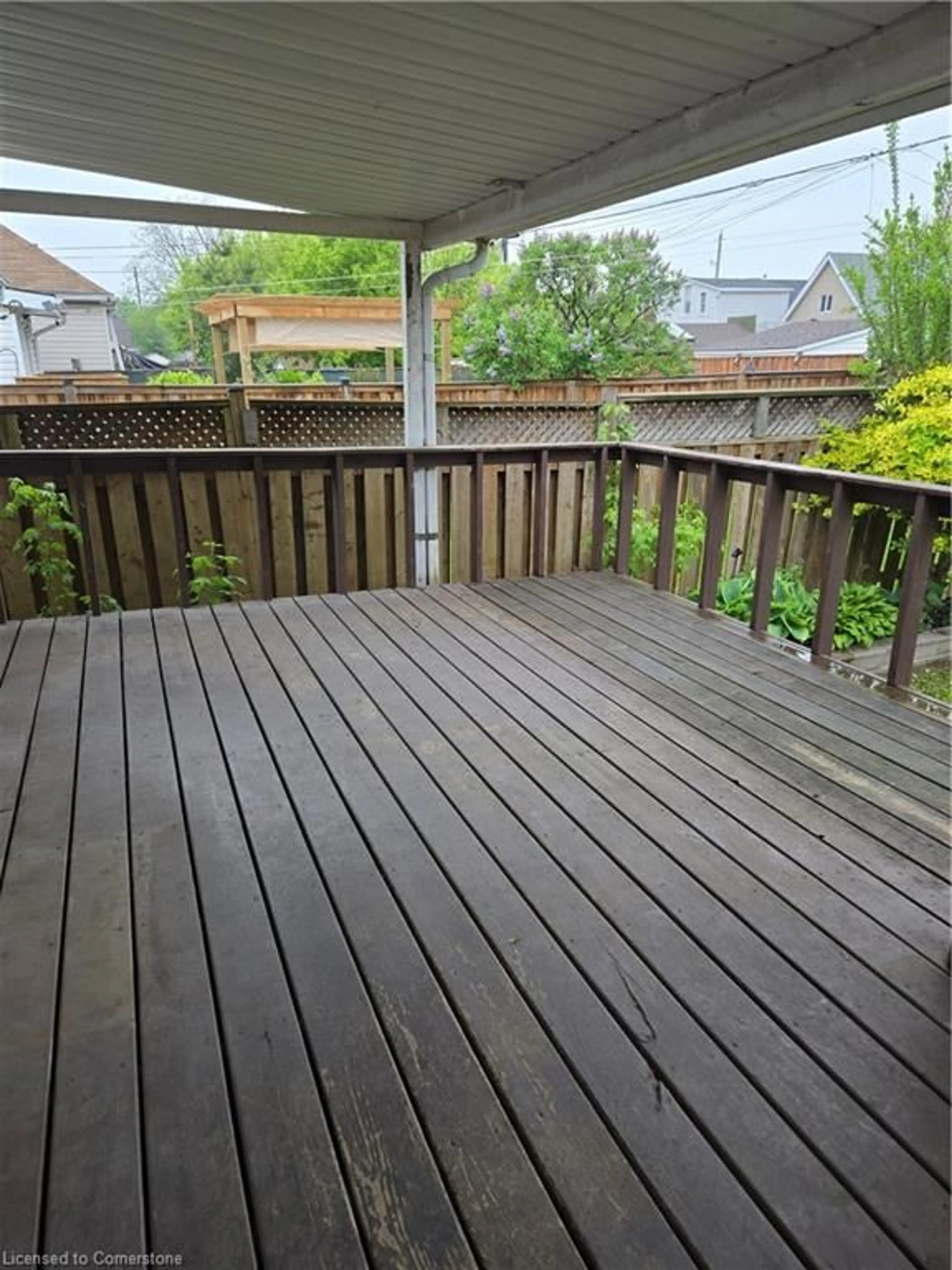 Patio, street for 155 Hope Ave, Hamilton Ontario L8H 2E7