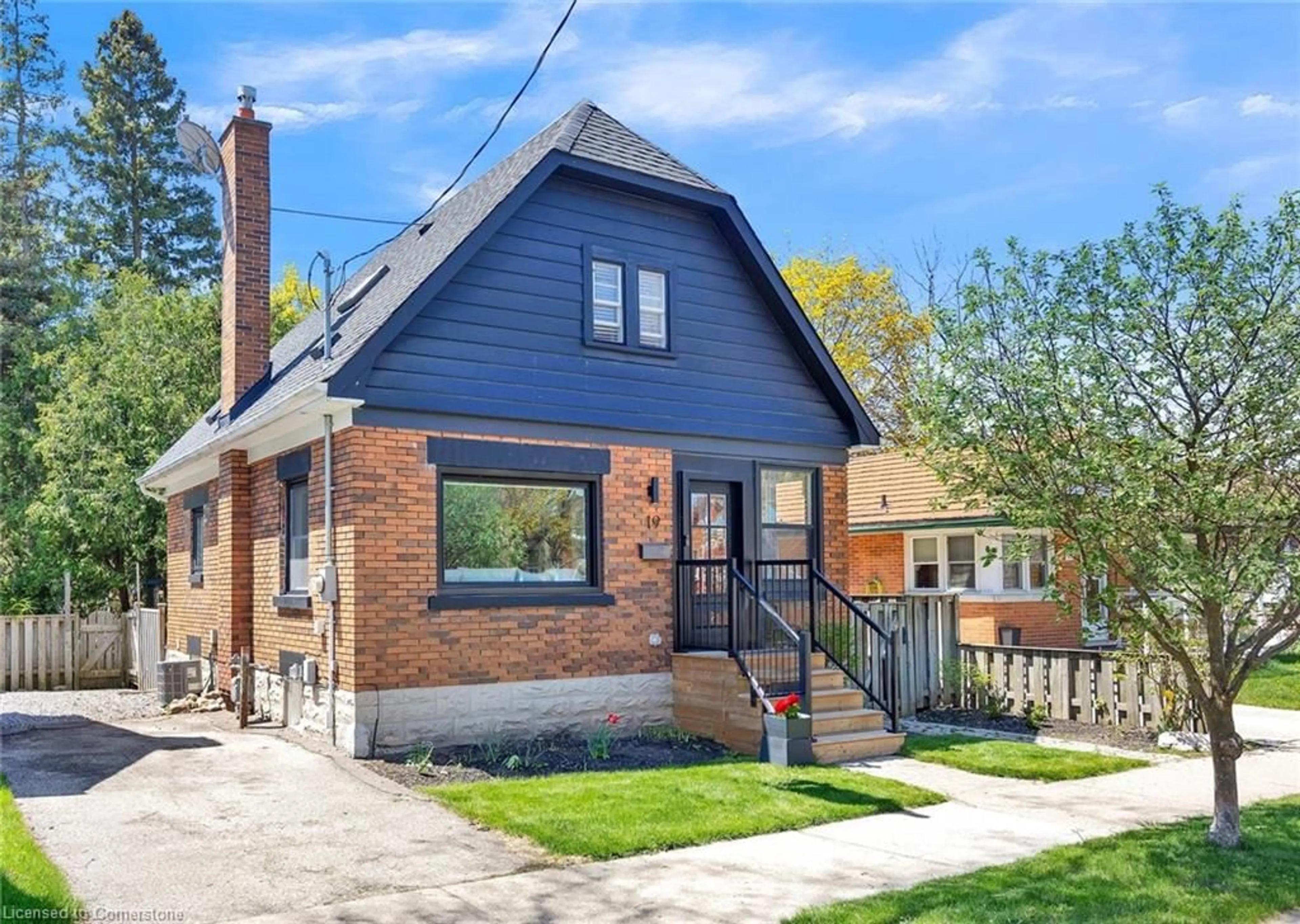 Home with brick exterior material, street for 19 Dunbar Rd, Waterloo Ontario N2L 2C8