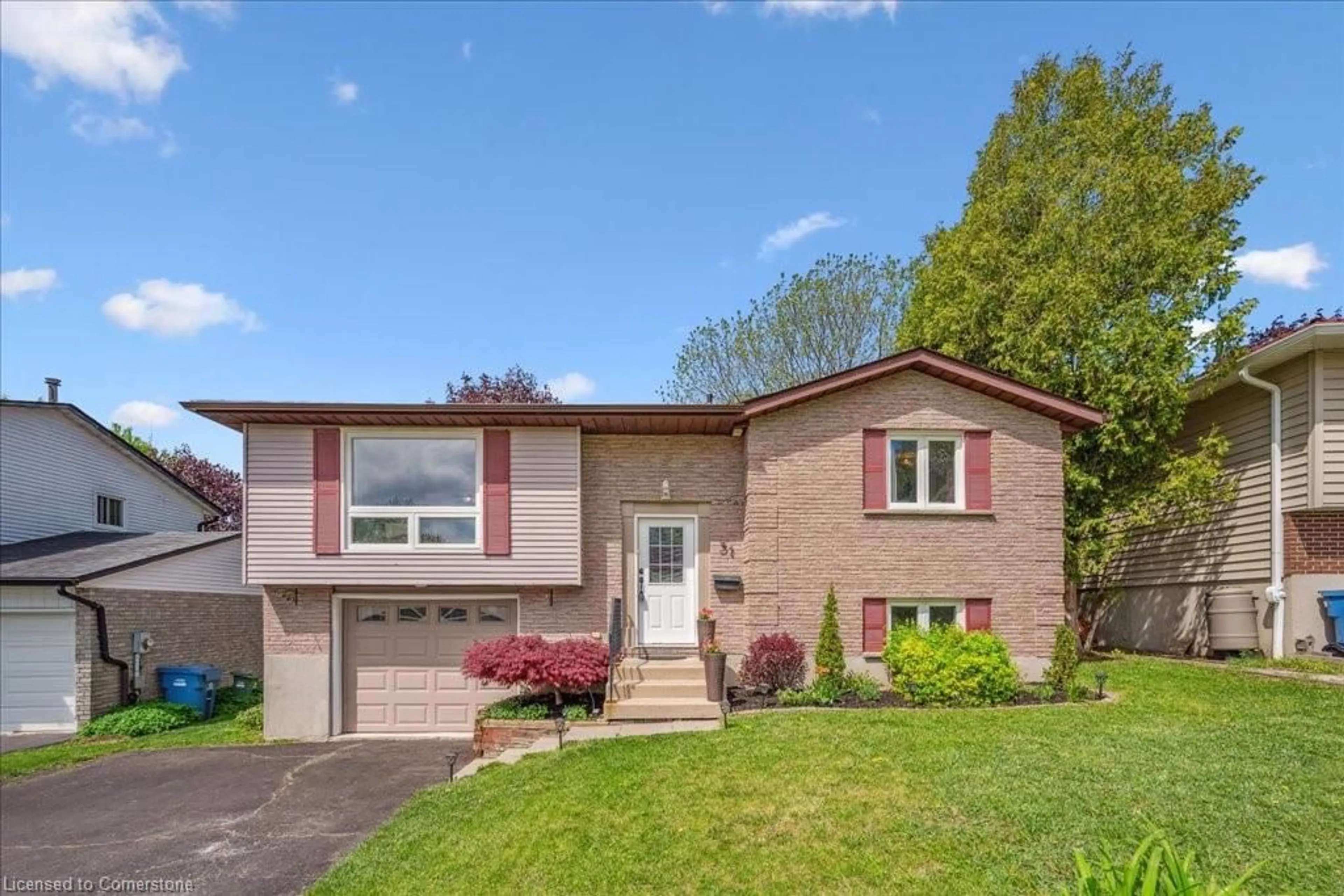 Home with vinyl exterior material, street for 31 Carey Cres, Guelph Ontario N1H 7J9