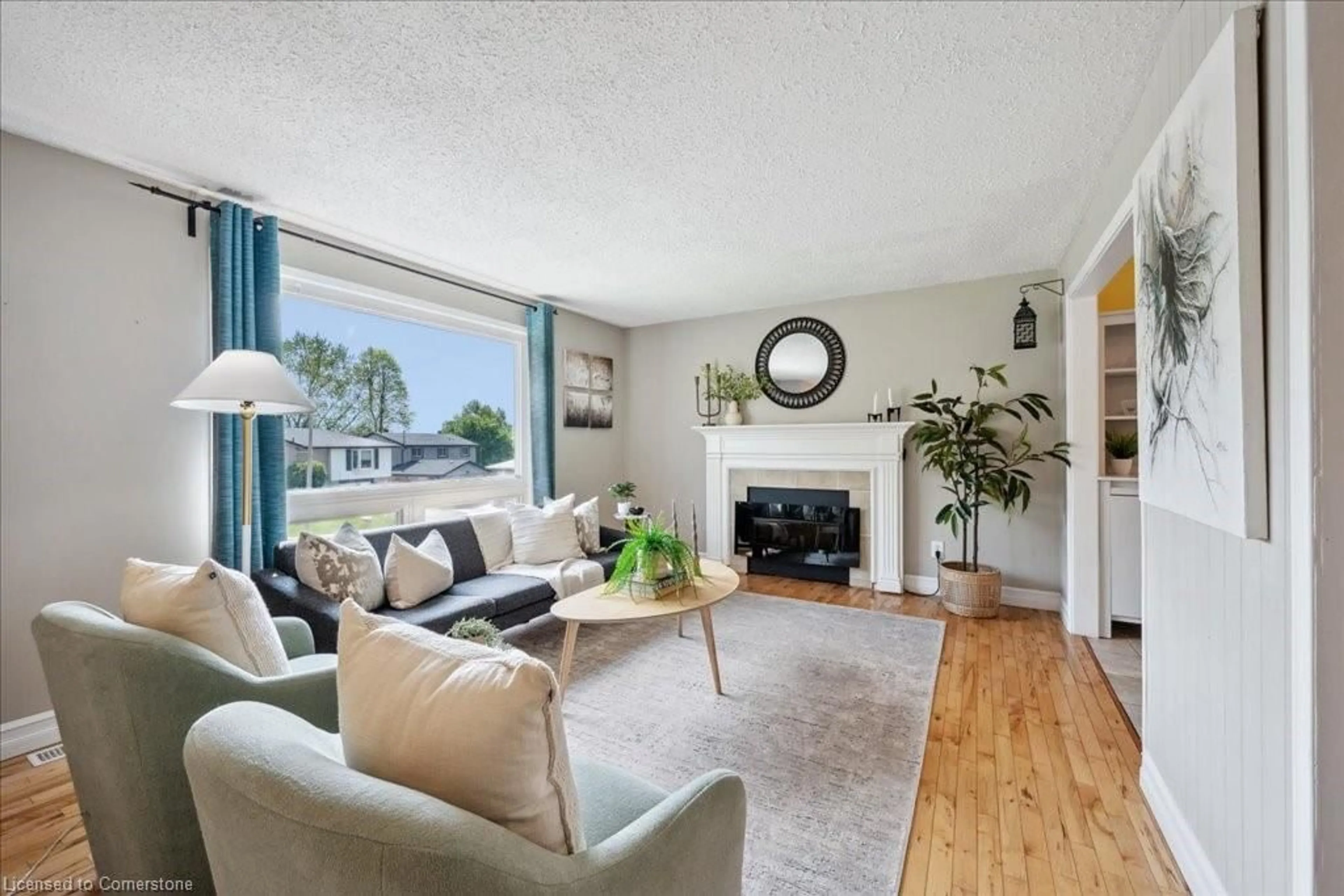 Living room with furniture, unknown for 31 Carey Cres, Guelph Ontario N1H 7J9
