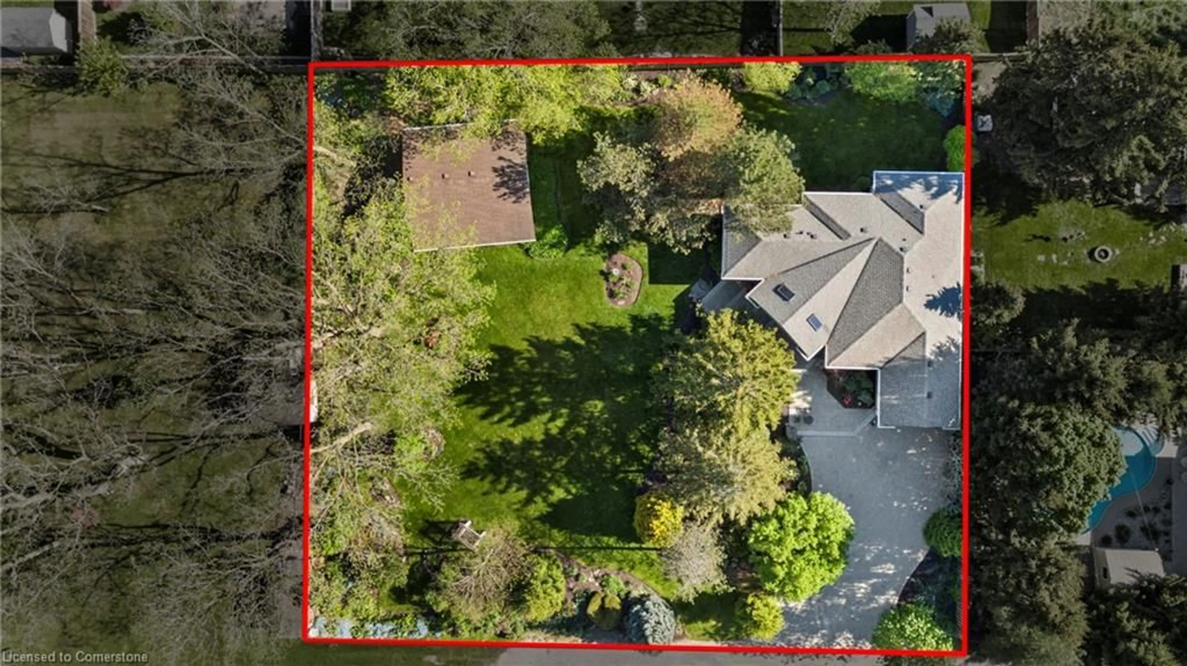 A pic from outside/outdoor area/front of a property/back of a property/a pic from drone, street for 4160 Stanley St, Campden Ontario L0R 1G0