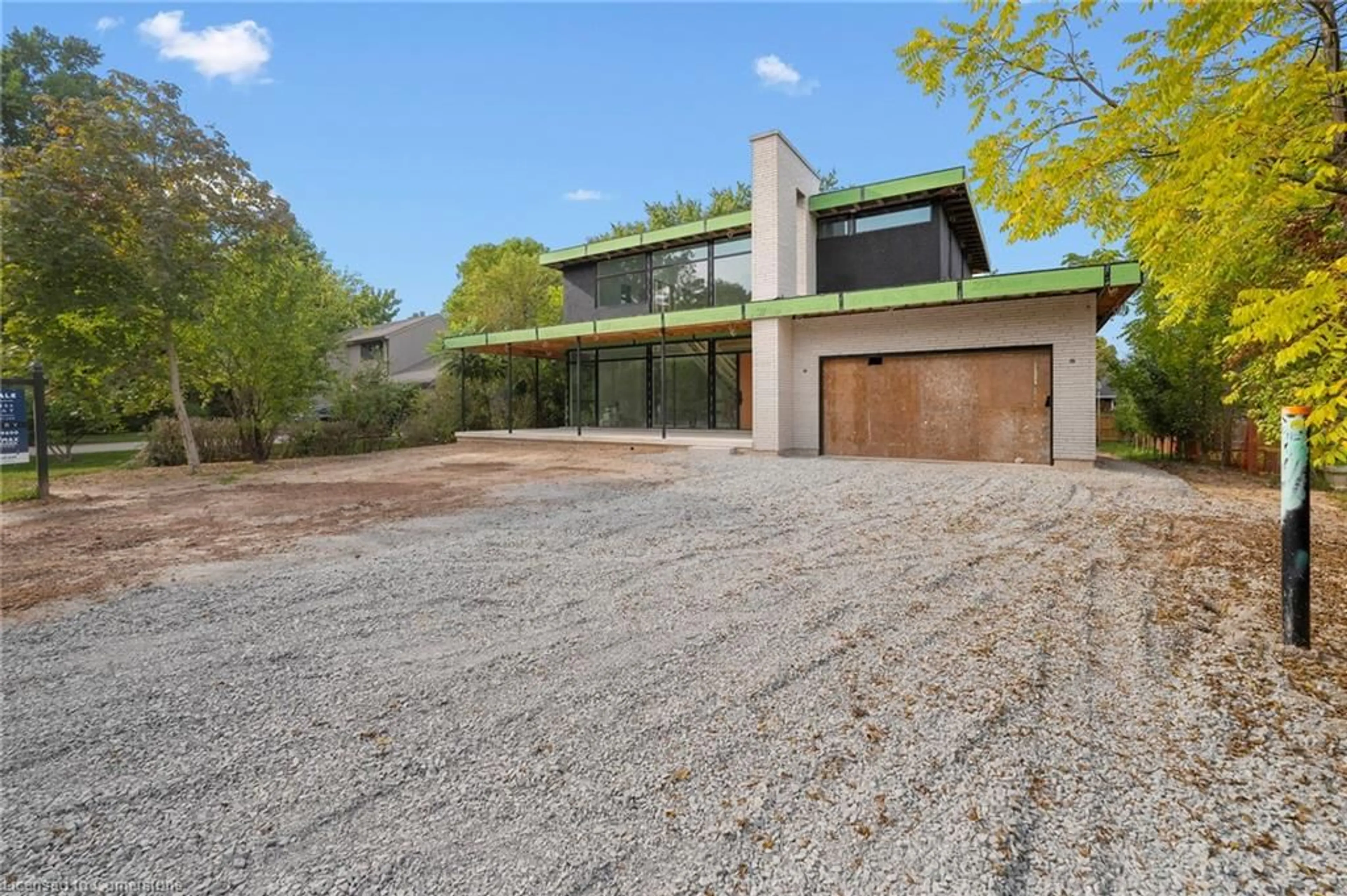 Home with brick exterior material, street for 8 Kent Street St, Niagara-on-the-Lake Ontario L0S 1L0