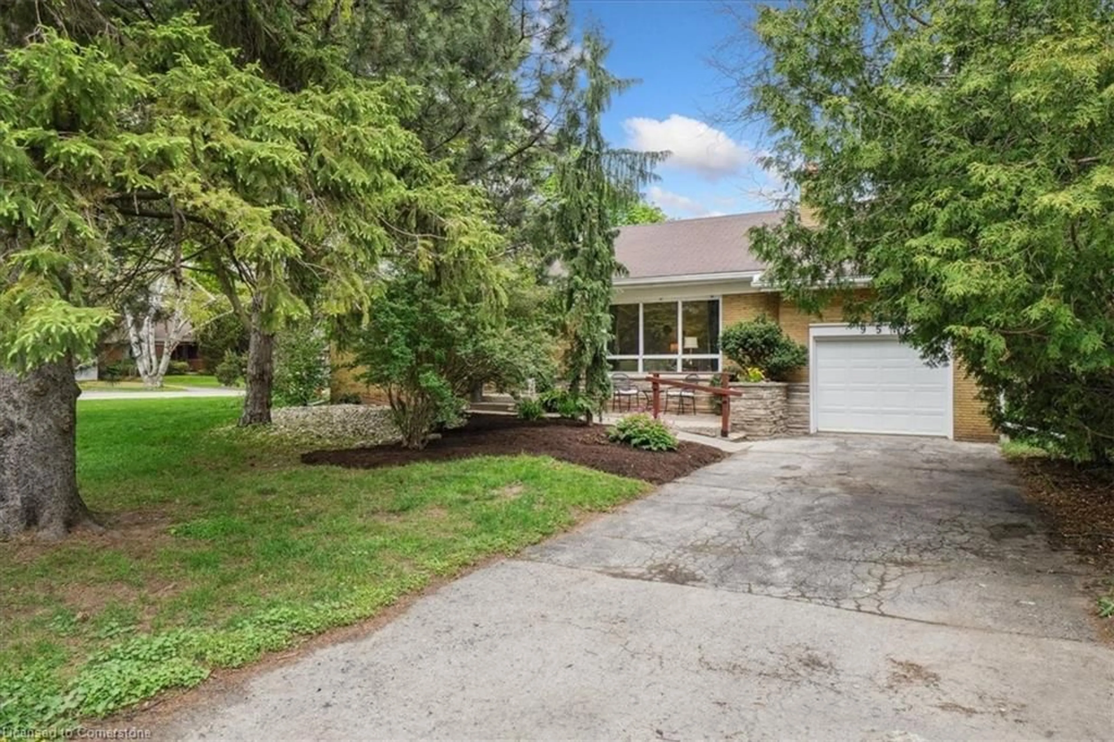 Unknown for 957 Eagle Dr, Burlington Ontario L7T 3A5