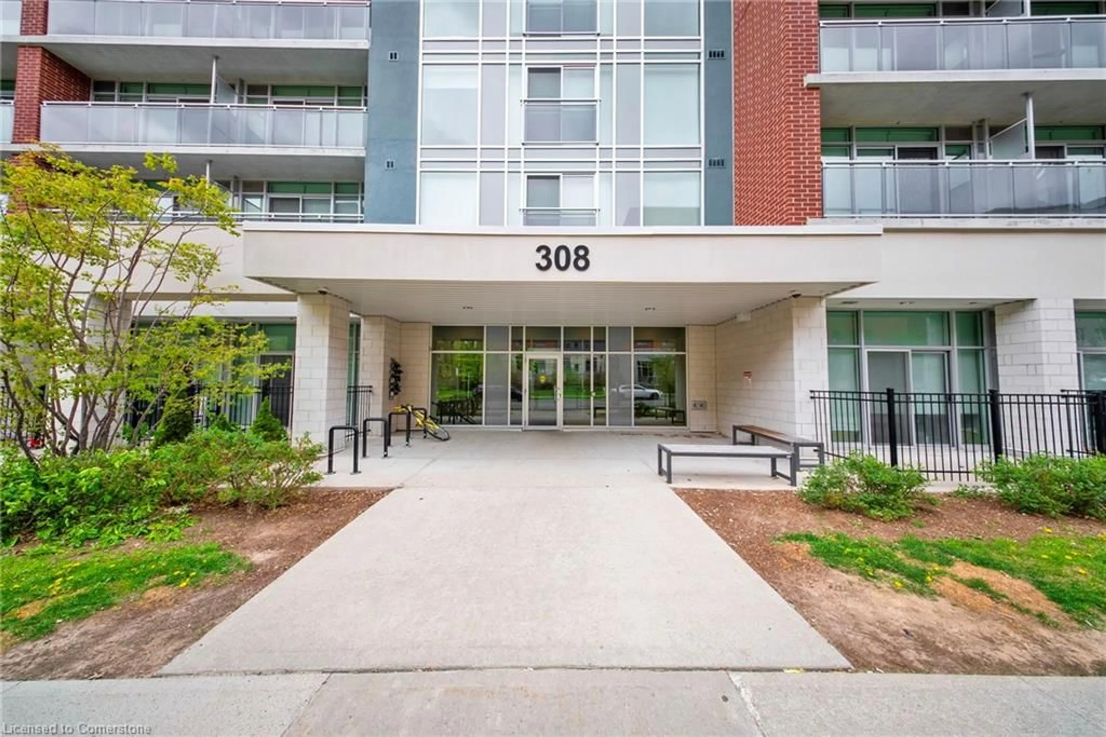 Indoor foyer for 308 Lester St #202, Waterloo Ontario N2L 0H9