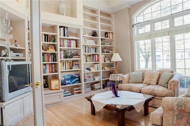 Additional property image - 45 Parkshore Pl