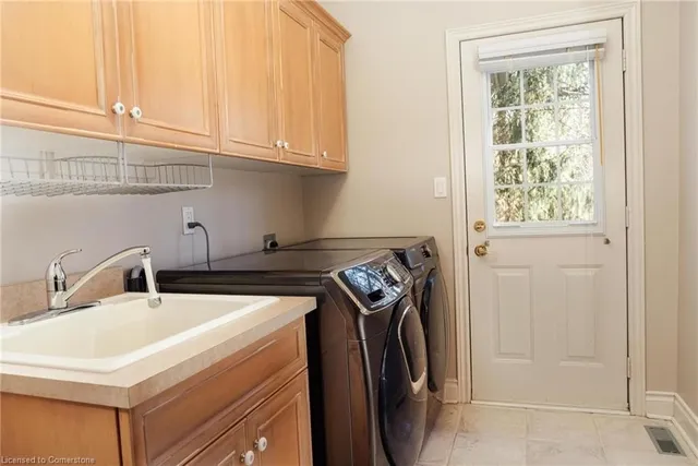 Additional property image - 45 Parkshore Pl