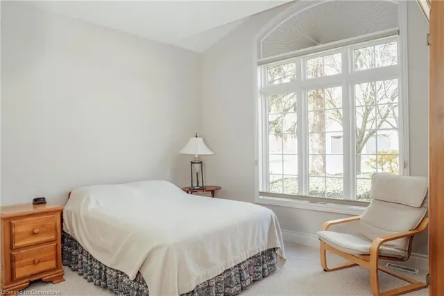 Additional property image - 45 Parkshore Pl