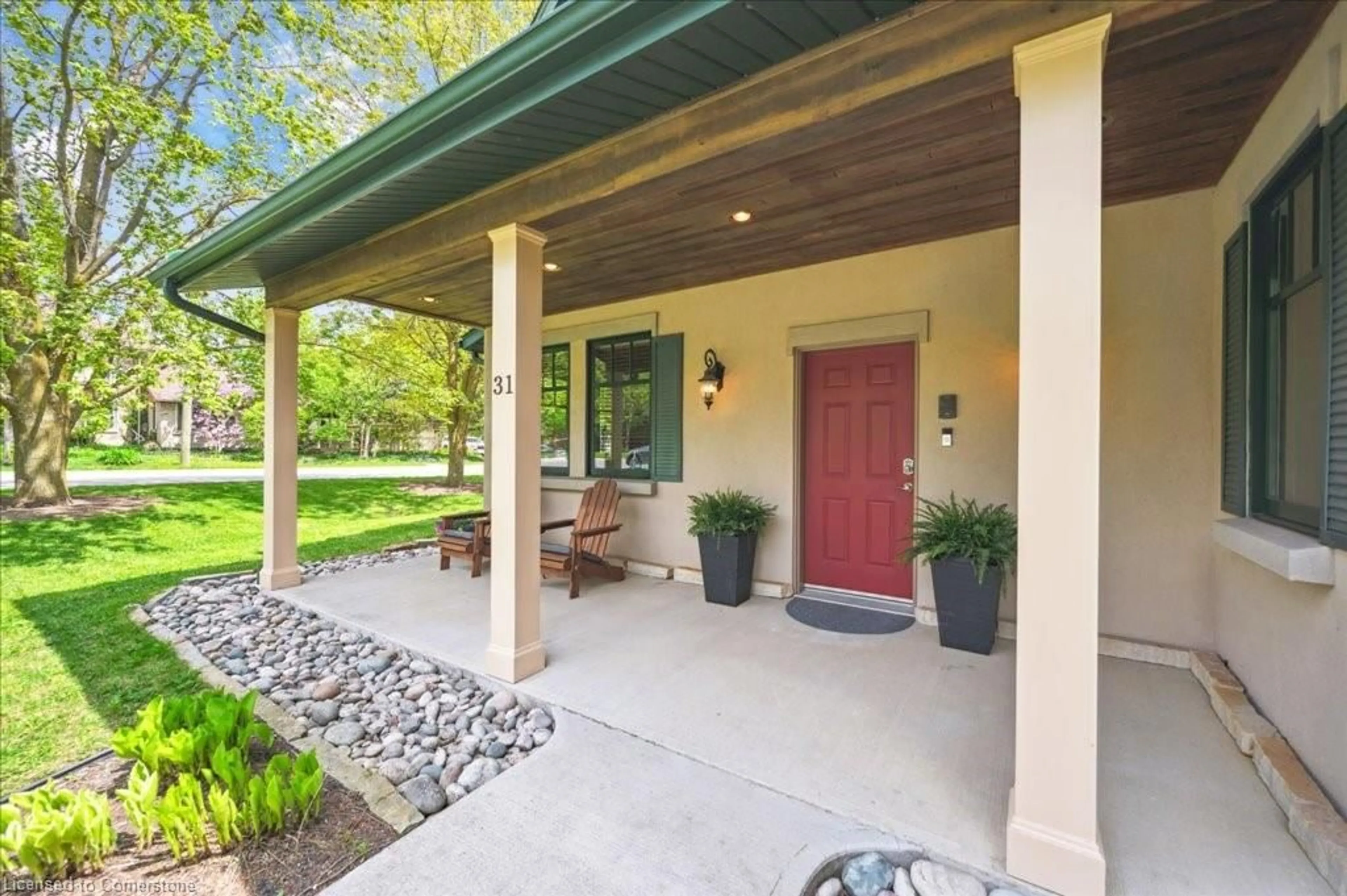 Patio, street for 31 Mcnab St, Elora Ontario N0B 1S0