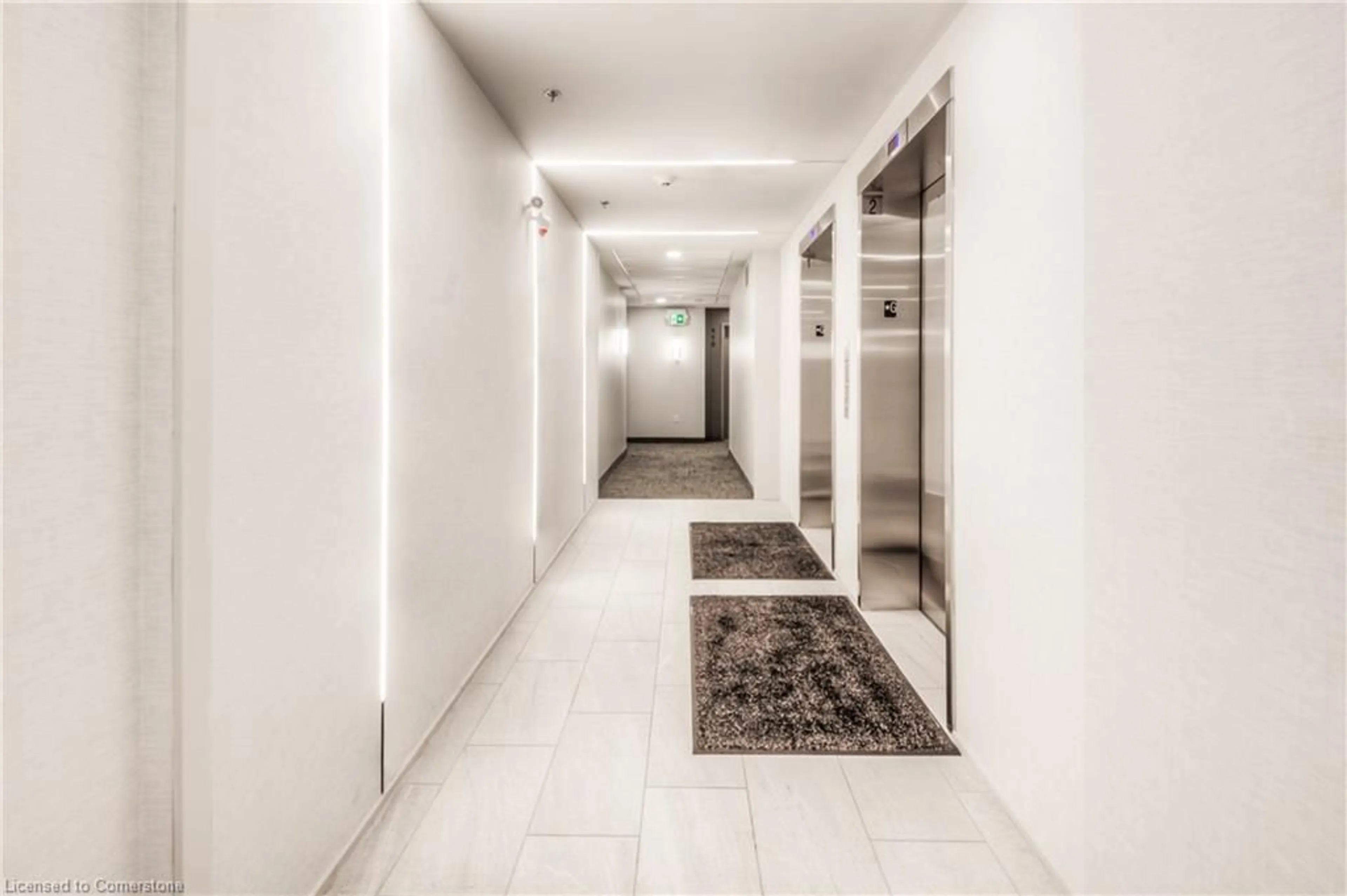 Indoor foyer for 110 Fergus Ave #420, Kitchener Ontario N2A 2H2