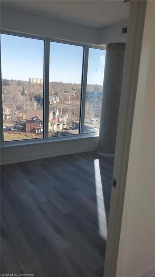 Additional property image - 5 King St Unit 612