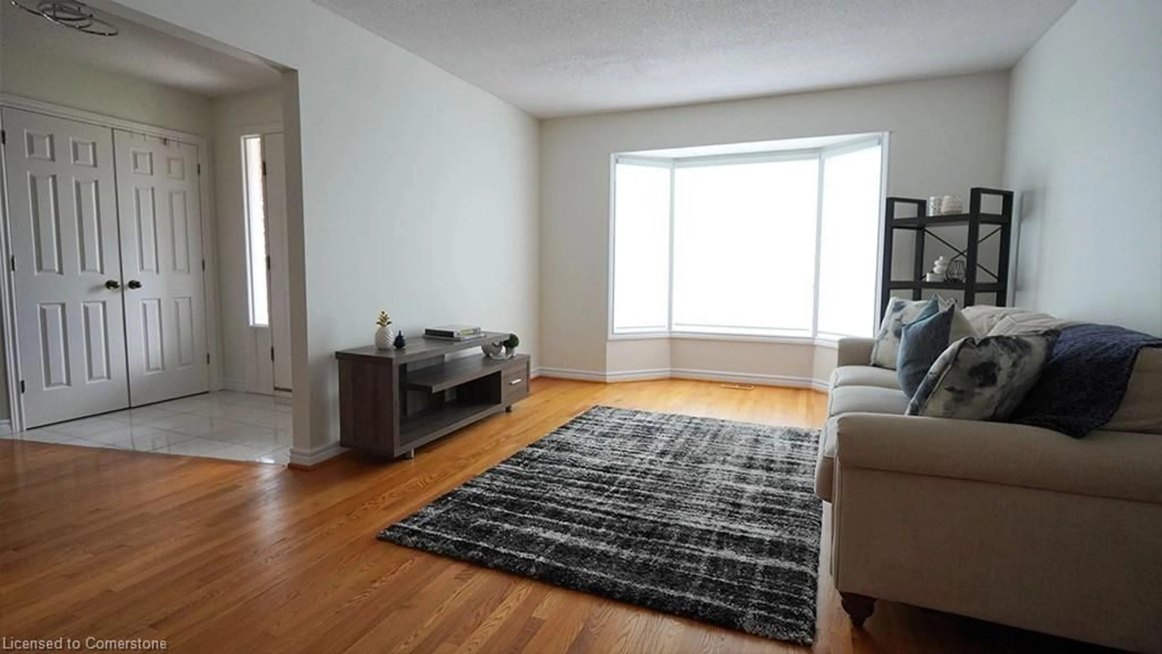 Living room with furniture, unknown for 795 Upper Horning Rd, Hamilton Ontario L9C 7R4
