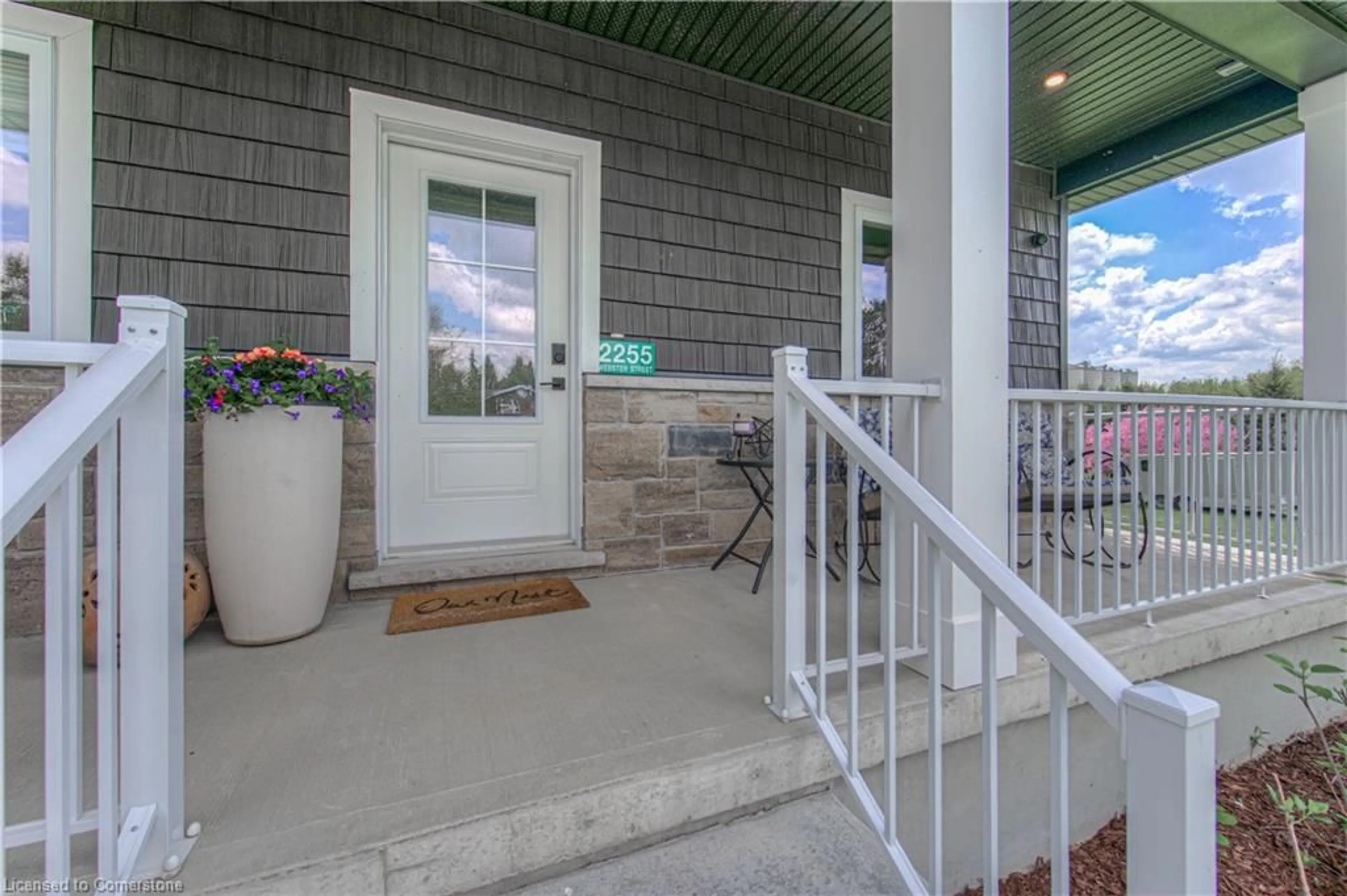 Indoor entryway for 2255 Webster St, Shakespeare Ontario N0B 2P0