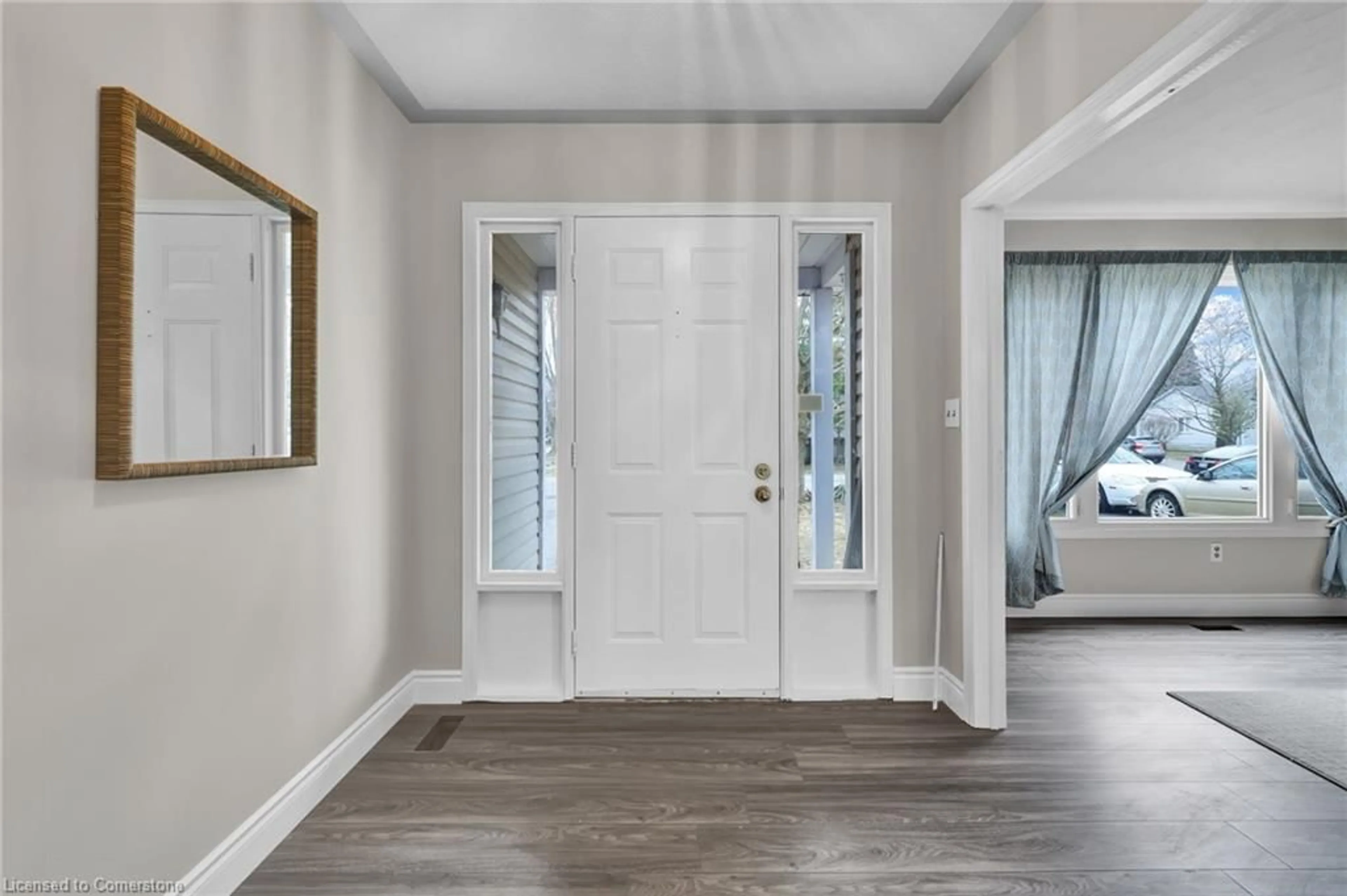 Indoor entryway for 39 Leslie Ave, Port Dover Ontario N0A 1N4