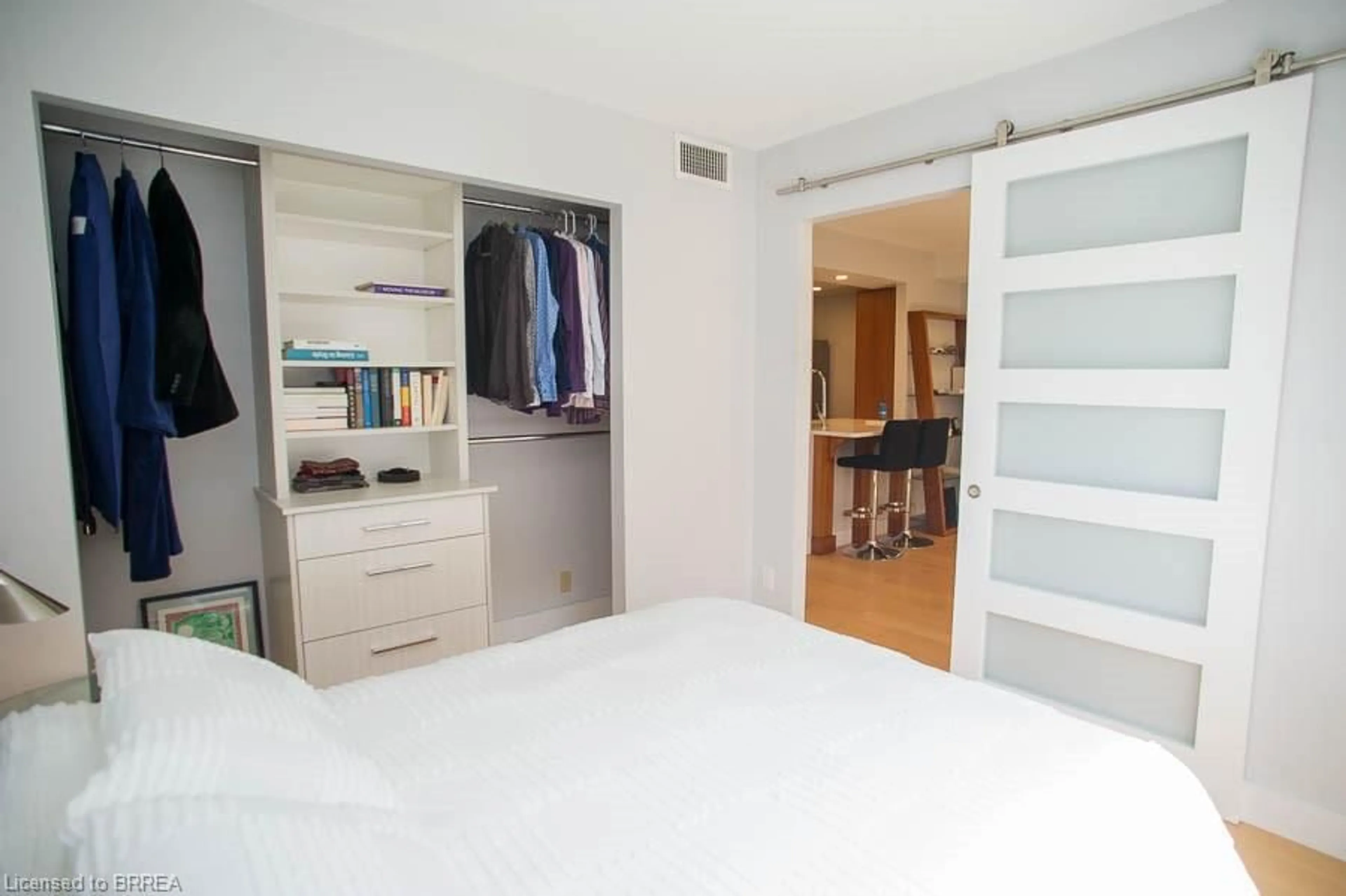 A pic of a room for 10 Ellen St #303, Kitchener Ontario N2H 6R8