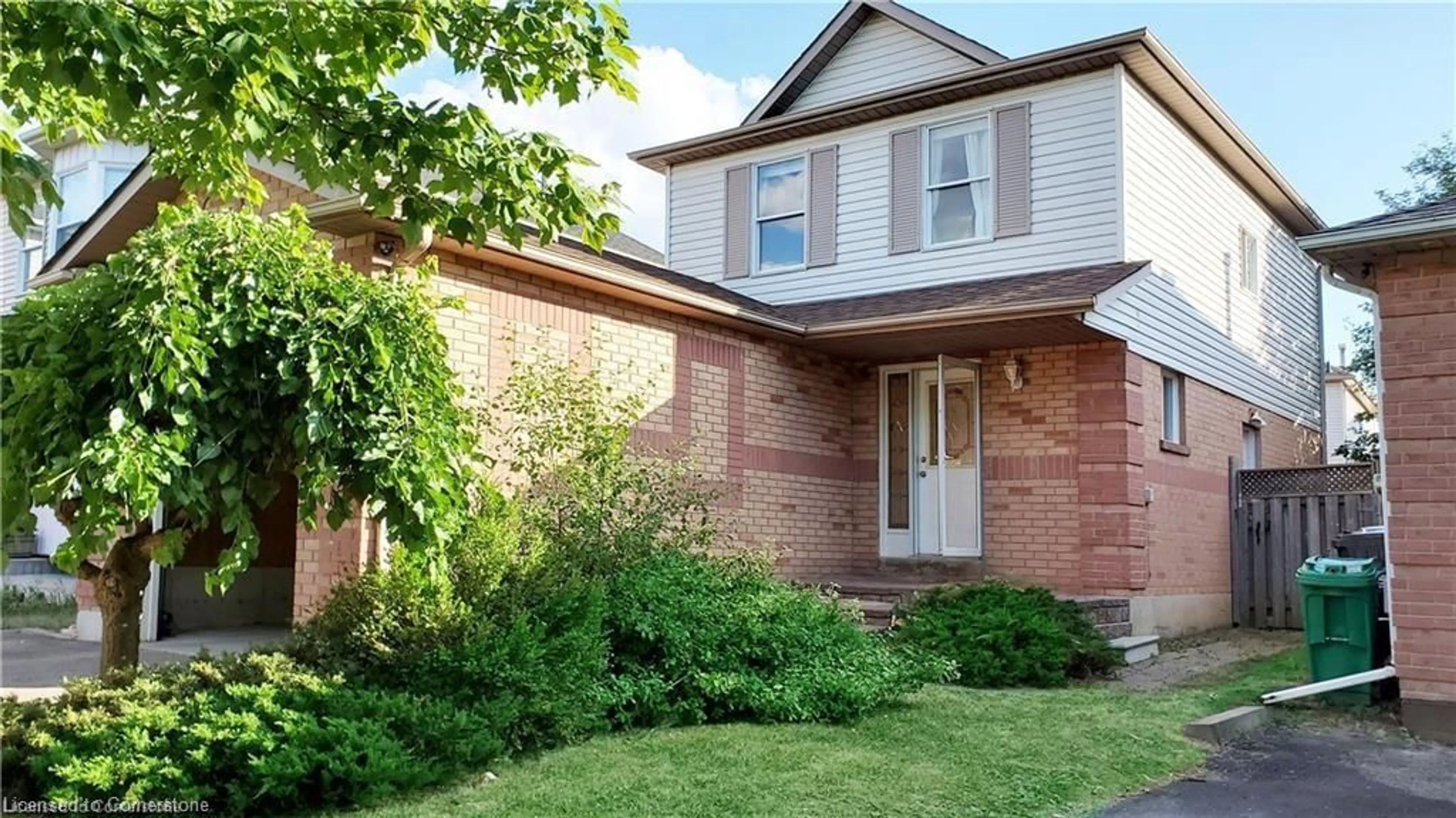 Home with brick exterior material, street for 20 Wallingford Crt, Brampton Ontario L6Y 4V7