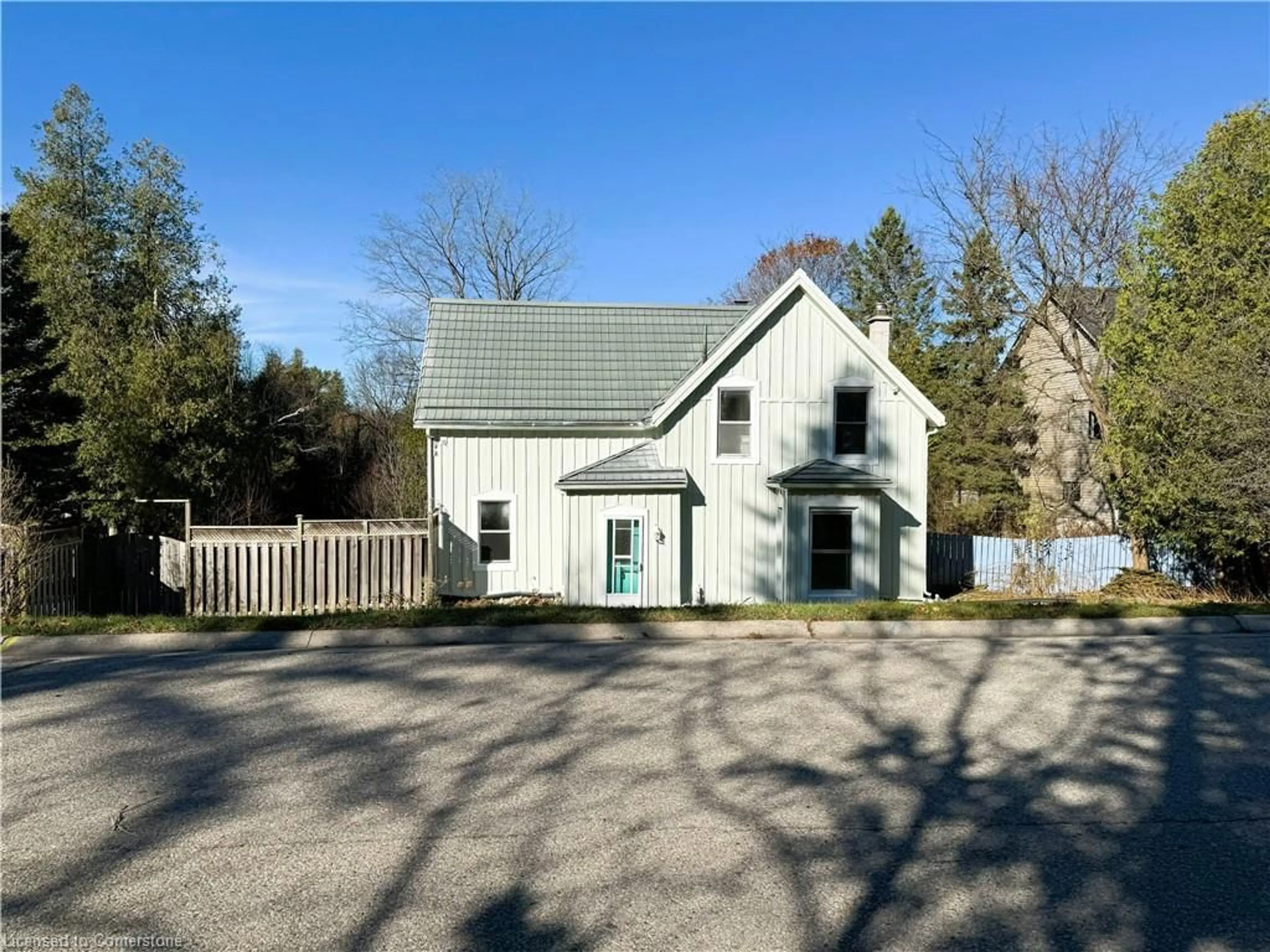 Home with vinyl exterior material, unknown for 180 Carroll St, Rockwood Ontario N0B 2K0