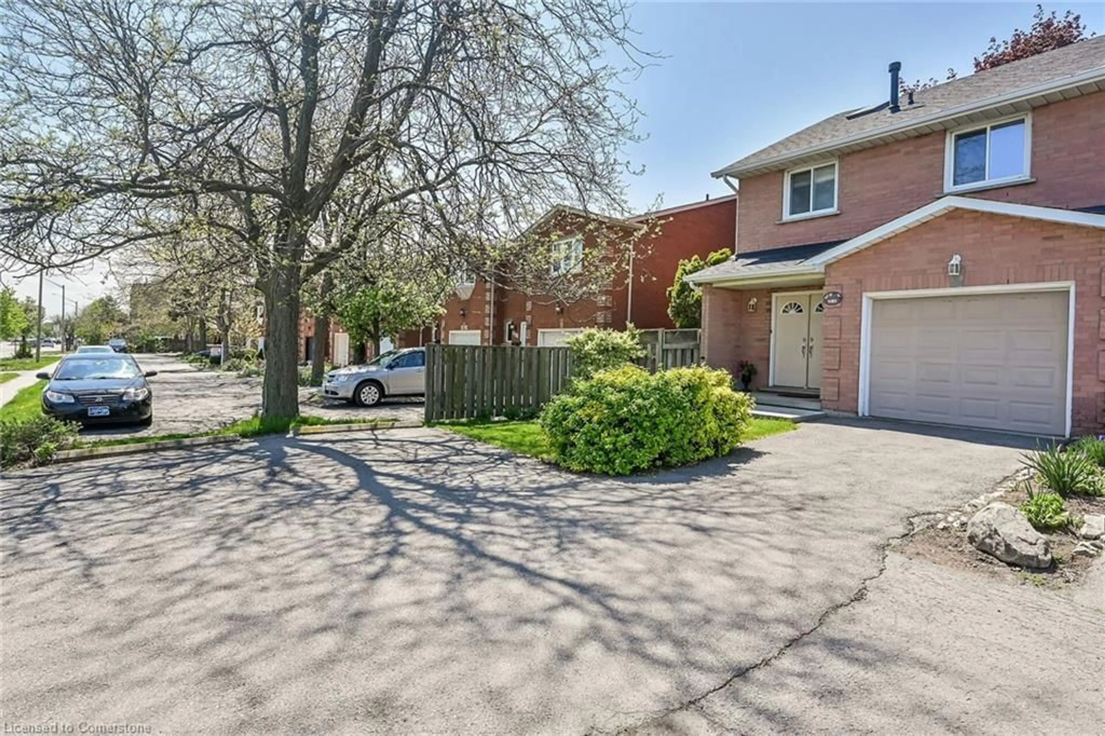 A pic from outside/outdoor area/front of a property/back of a property/a pic from drone, street for 1182 Upper Wentworth St, Hamilton Ontario L9A 5G2