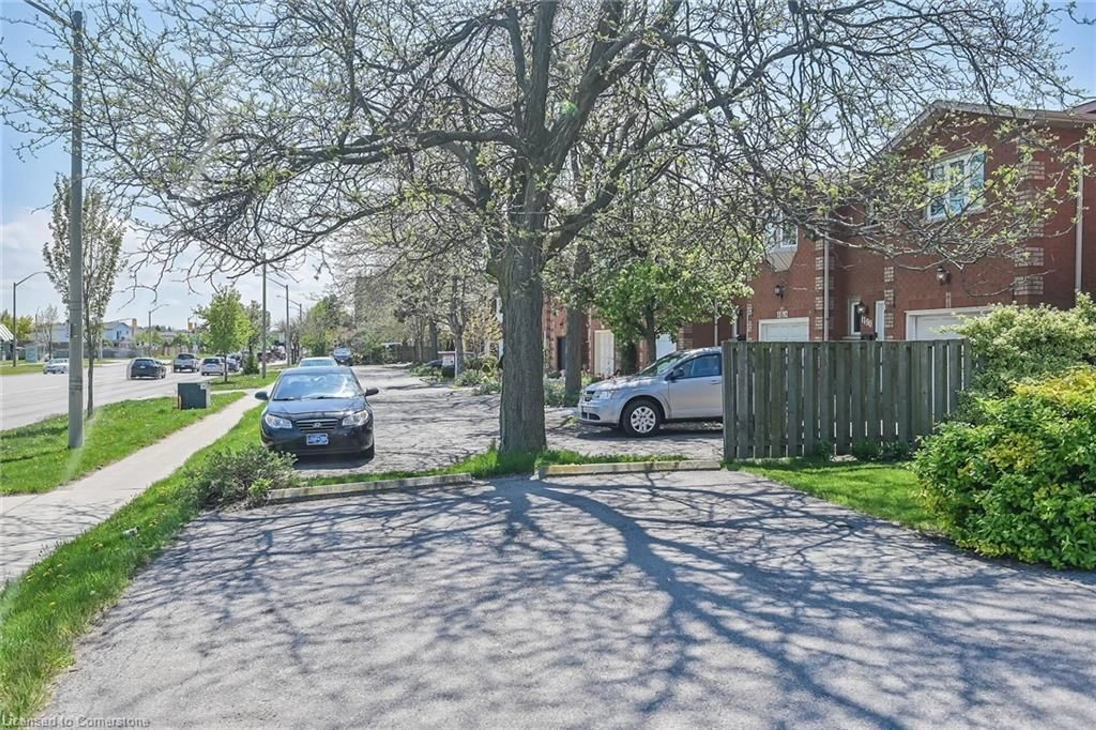A pic from outside/outdoor area/front of a property/back of a property/a pic from drone, street for 1182 Upper Wentworth St, Hamilton Ontario L9A 5G2