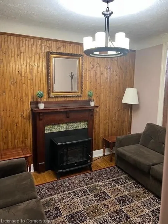 Additional property image - 37 Dundas St