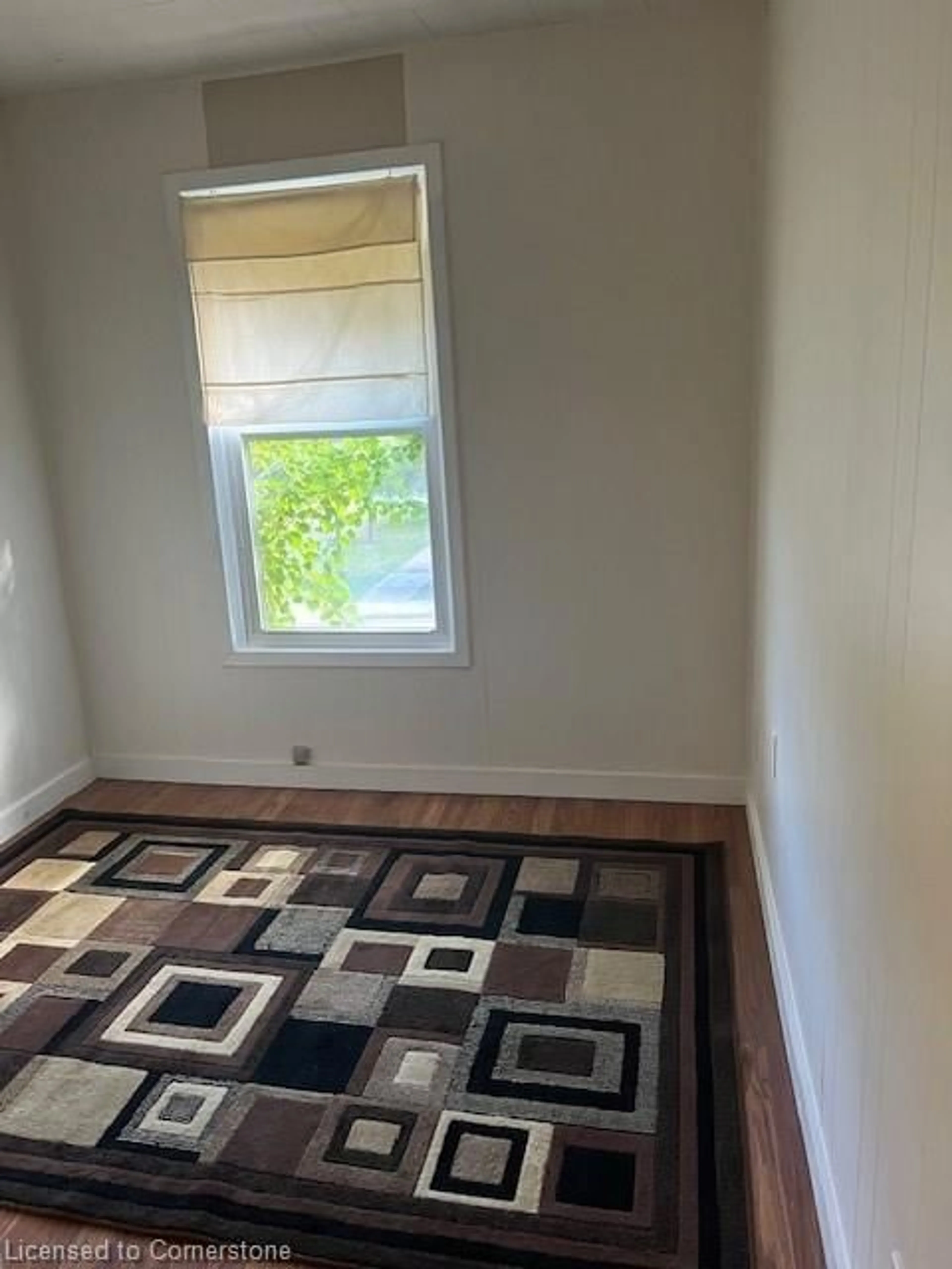 A pic of a room for 37 Dundas St, Dundas Ontario L9H 1A1