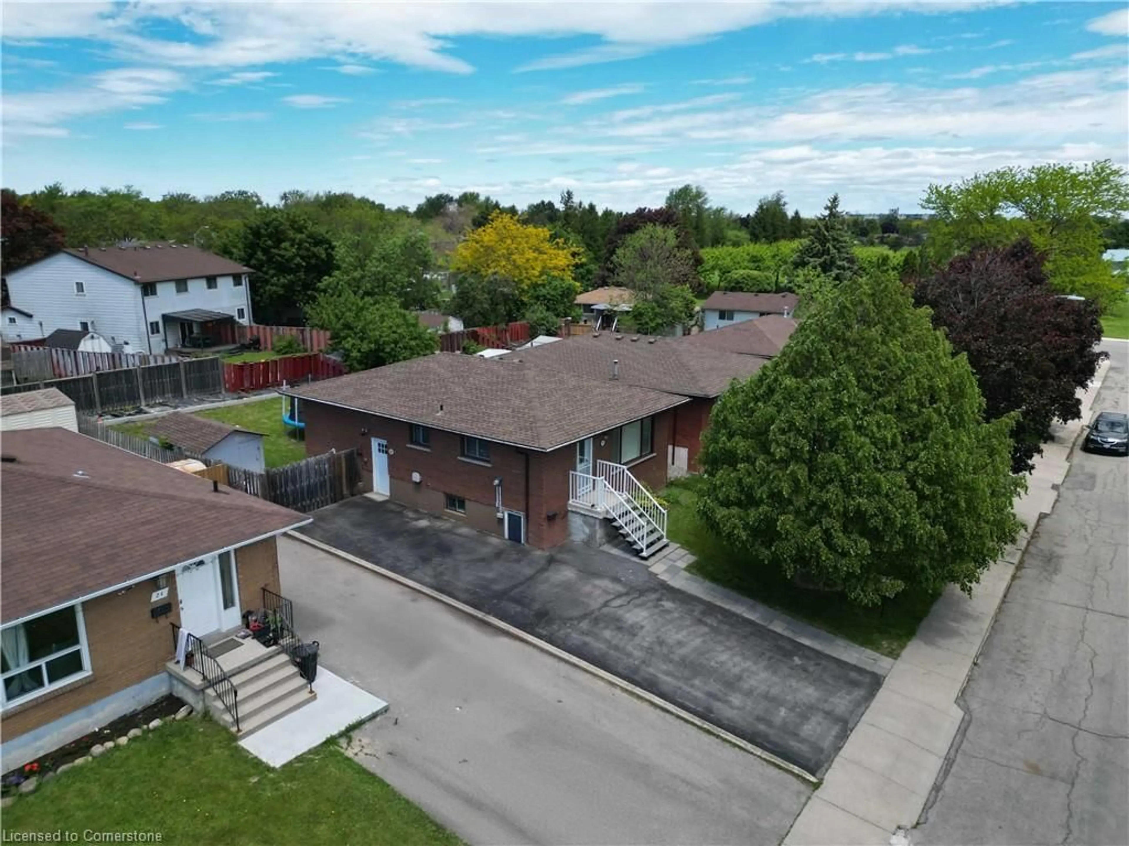 A pic from outside/outdoor area/front of a property/back of a property/a pic from drone, street for 20 Leduc St, Hamilton Ontario L8T 4S4