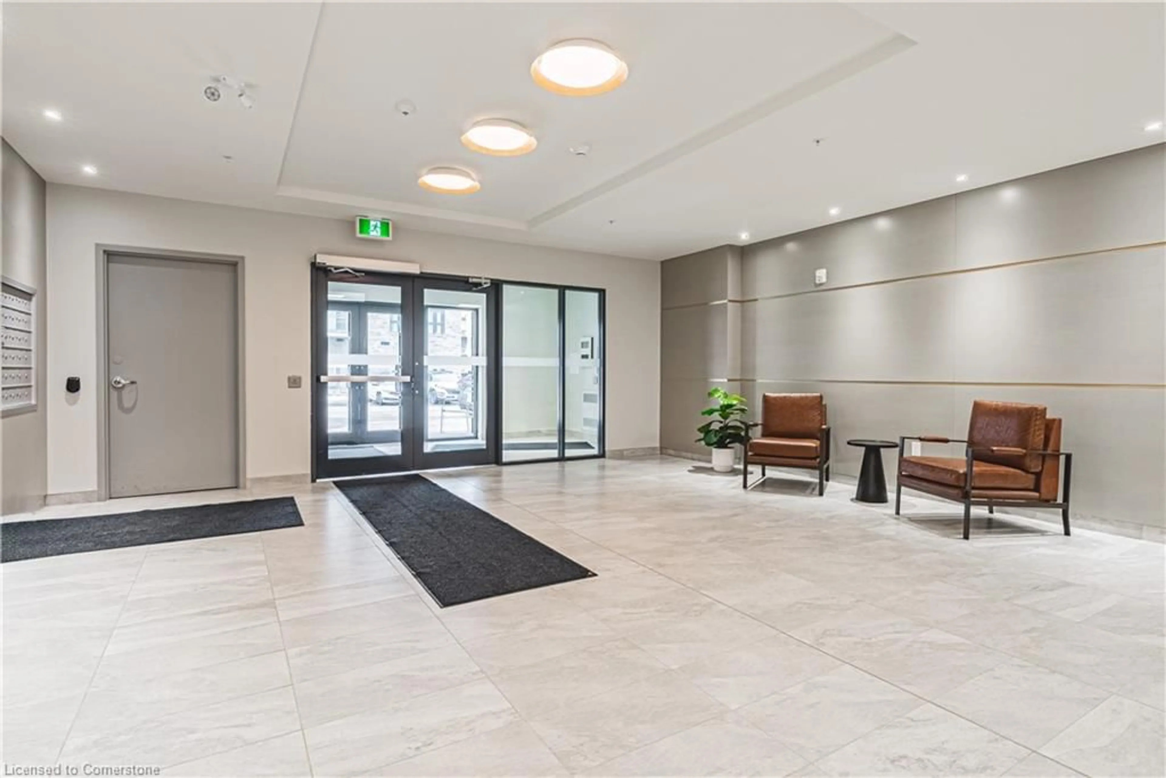 Indoor foyer for 1201 Lackner Pl #310, Kitchener Ontario N2A 0L4