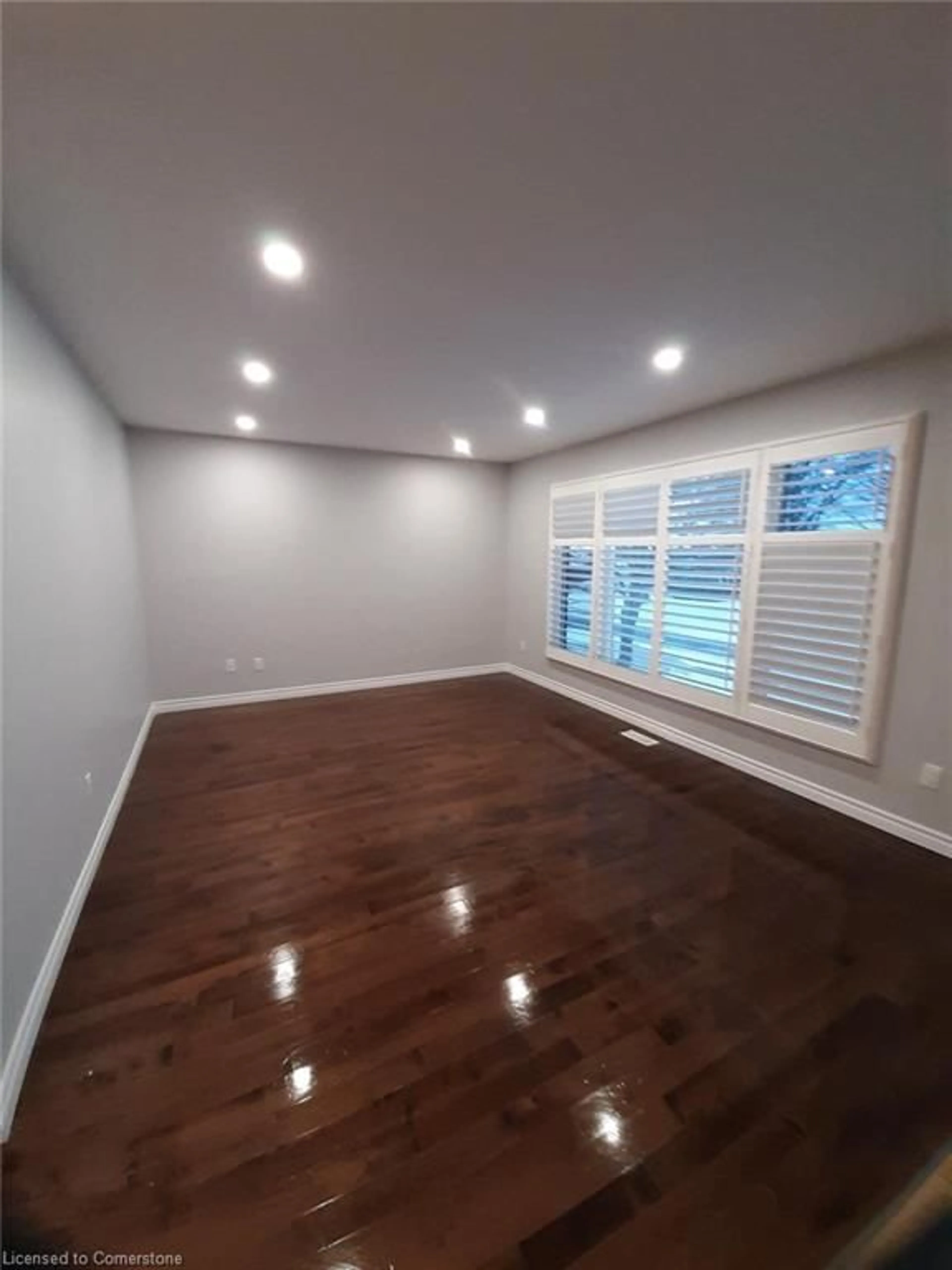 A pic of a room for 20 Leduc St, Hamilton Ontario L8T 4S4