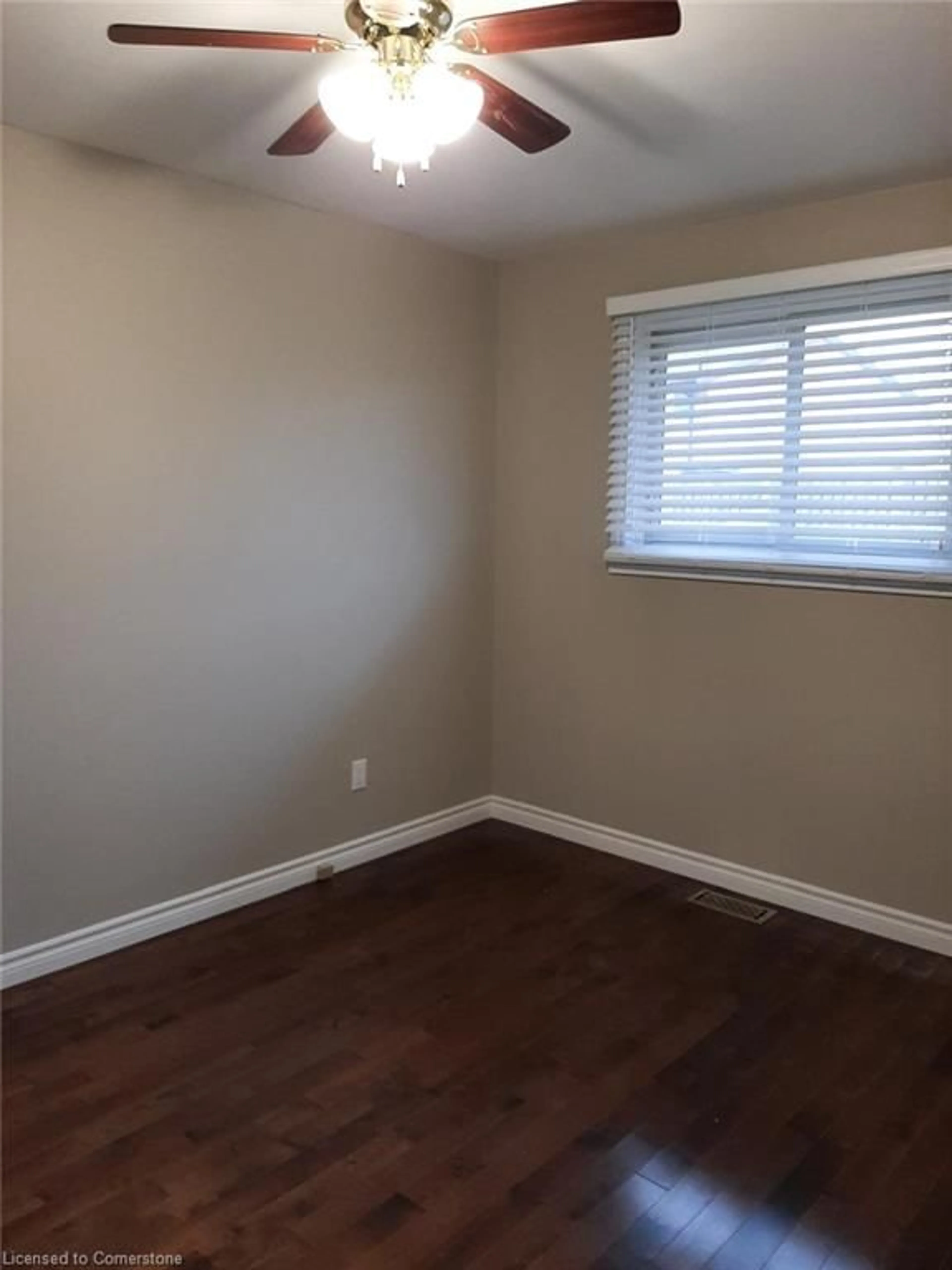 A pic of a room for 20 Leduc St, Hamilton Ontario L8T 4S4