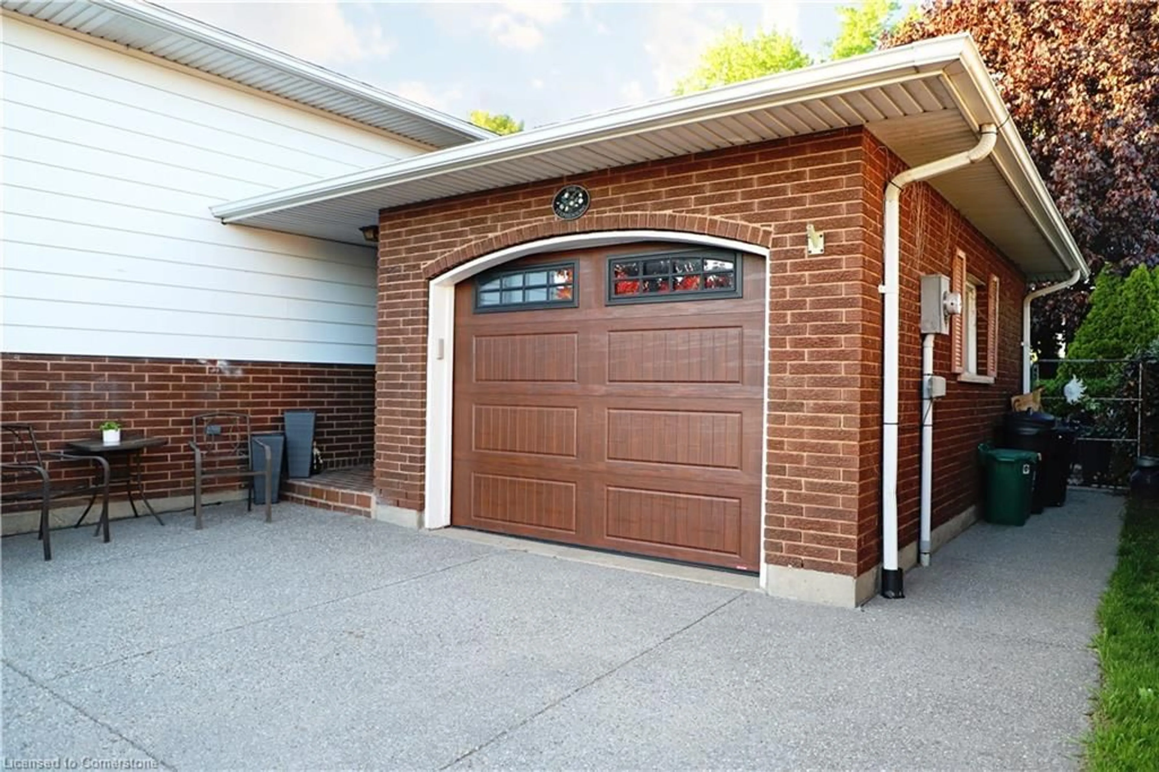 Unknown for 35 Mcdonagh Cres, Thorold Ontario L2V 4G3