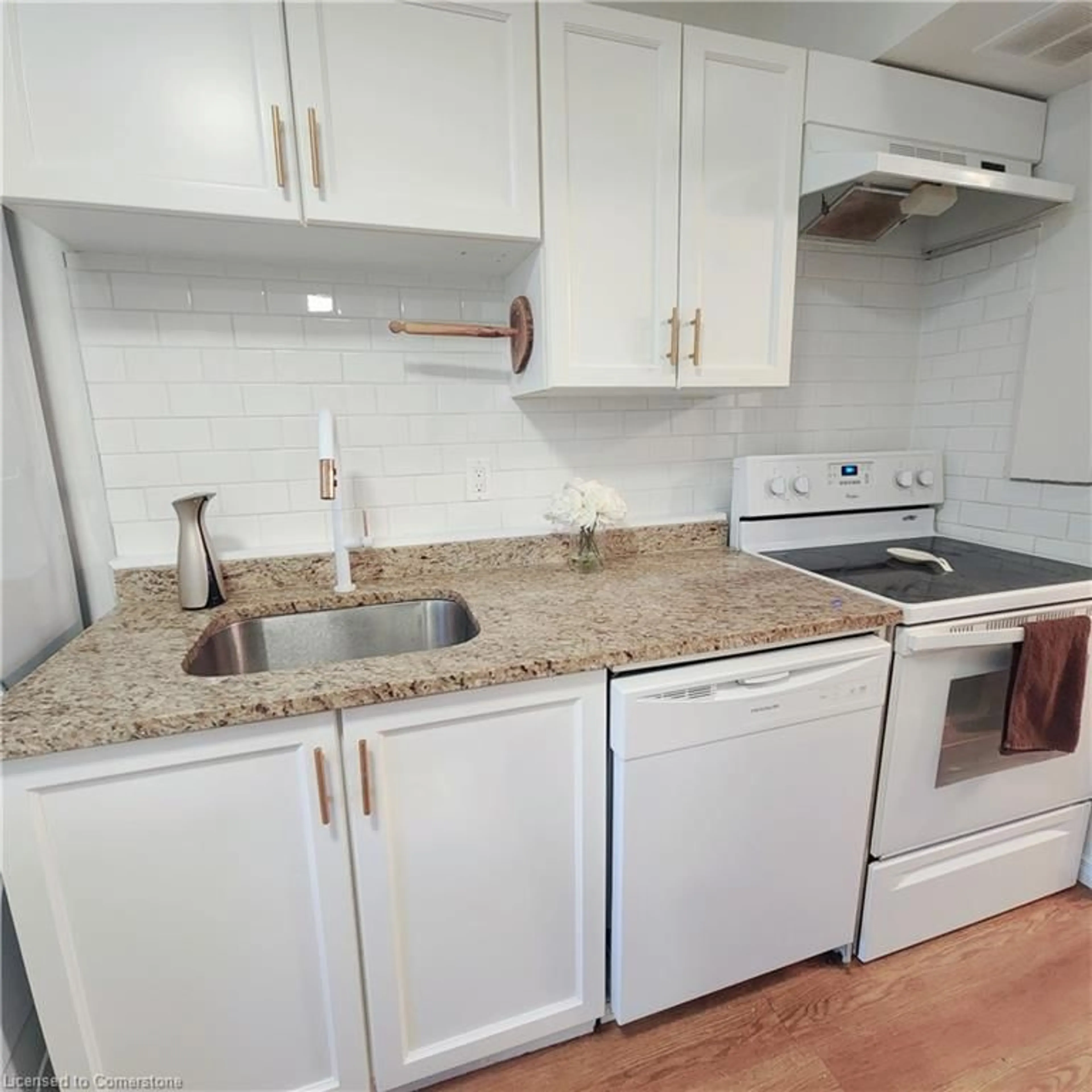 Standard kitchen, unknown for 350 Quigley Rd #110, Hamilton Ontario L8K 5N2