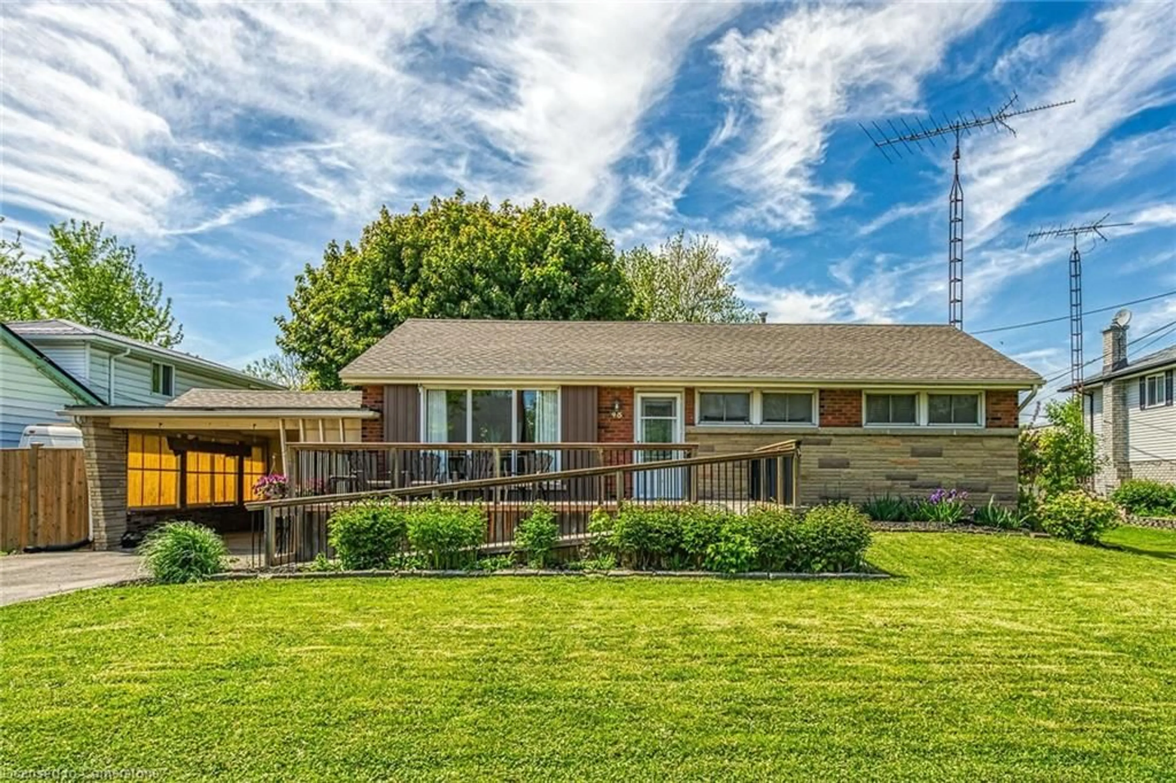 Home with brick exterior material, unknown for 48 Alma St, Hagersville Ontario N0A 1H0