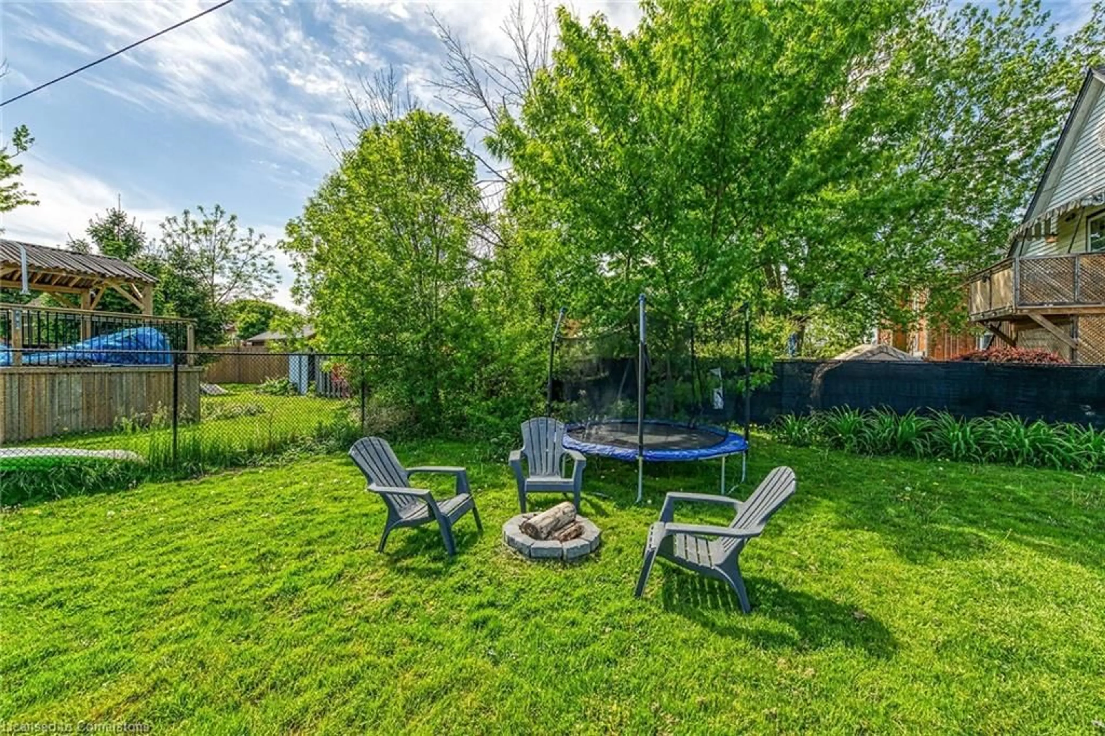 Patio, street for 48 Alma St, Hagersville Ontario N0A 1H0